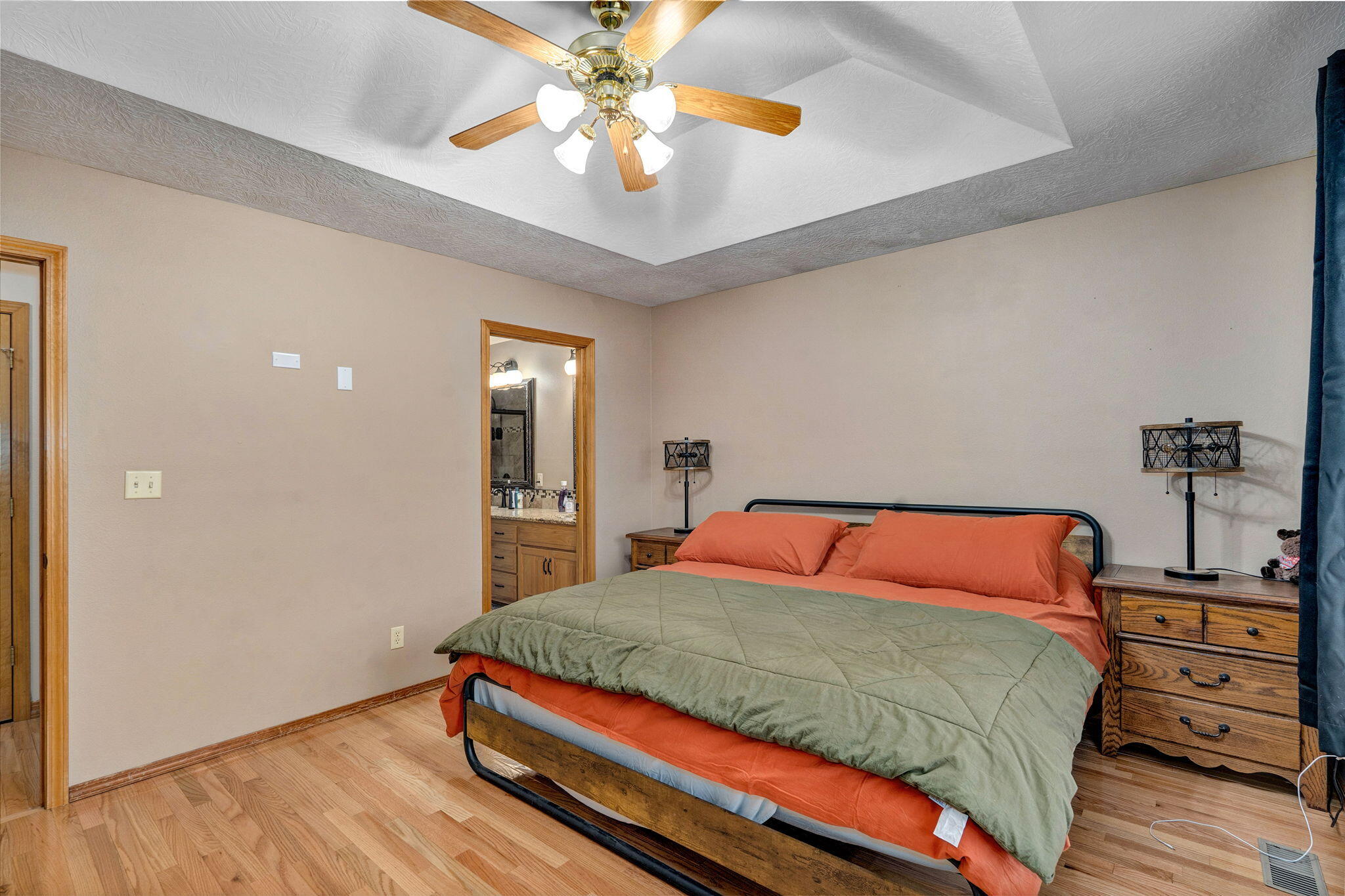 1302 East Primrose Lane Property Photo 23
