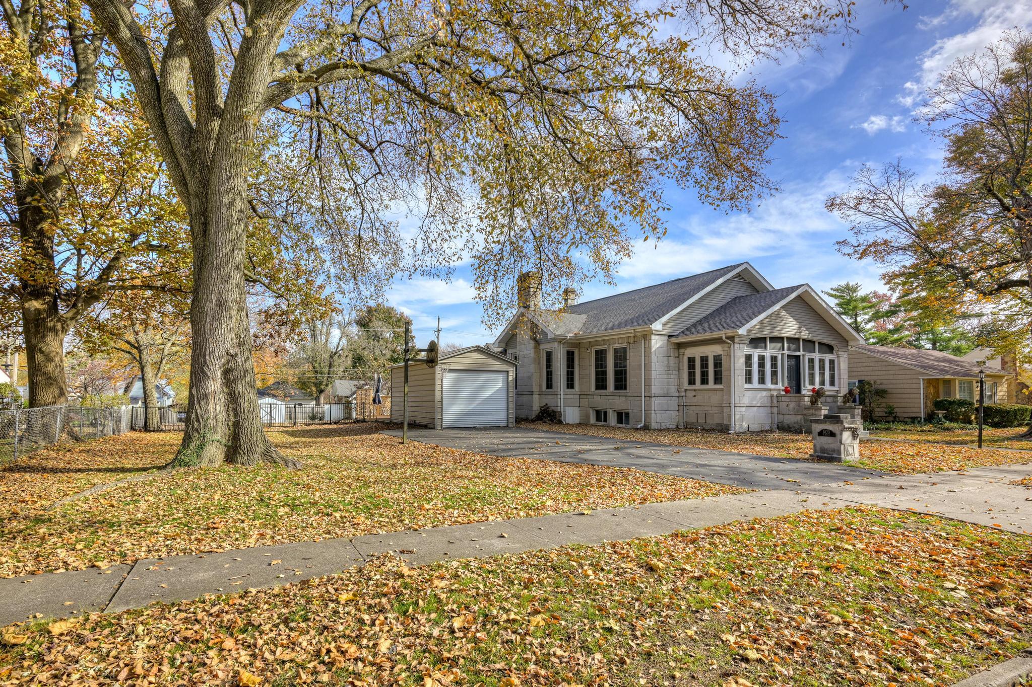 1830 South Maple Street Property Photo 4