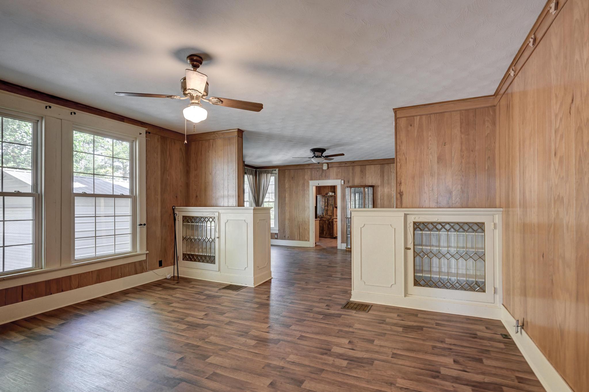 1830 South Maple Street Property Photo 8