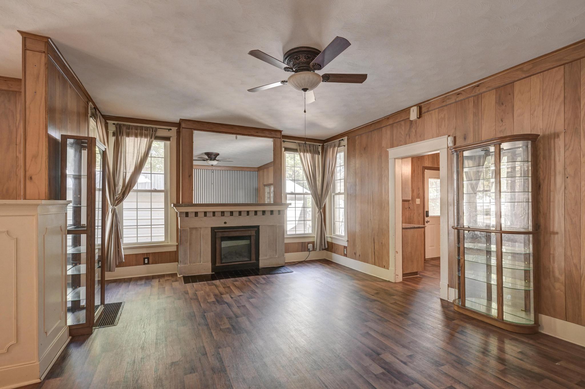 1830 South Maple Street Property Photo 13