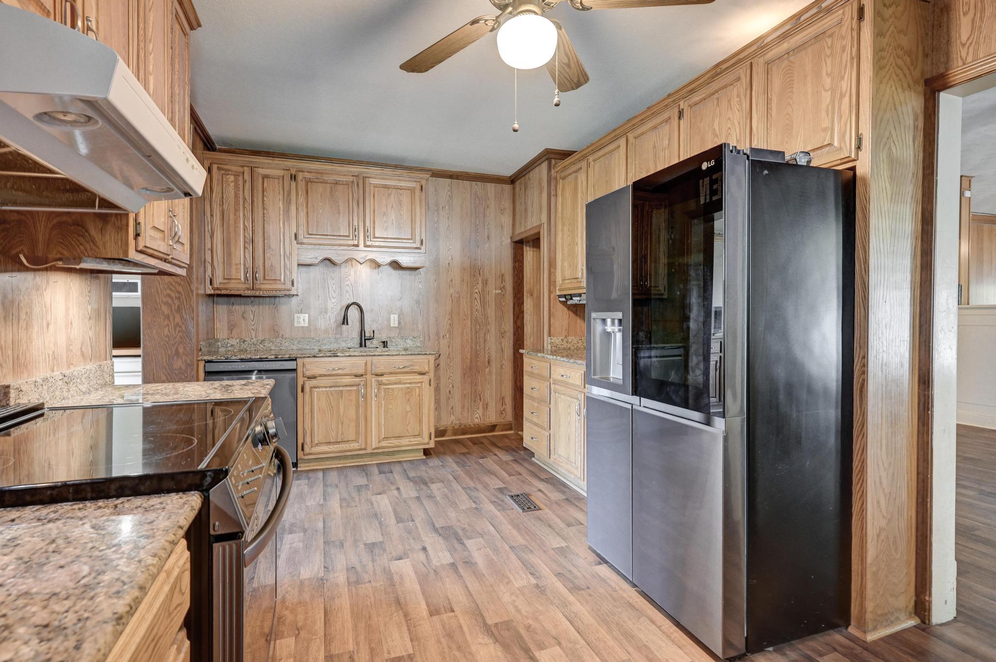 1830 South Maple Street Property Photo 16