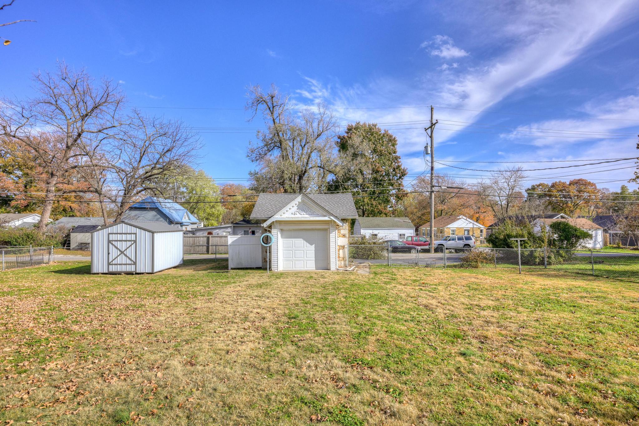 1830 South Maple Street Property Photo 49