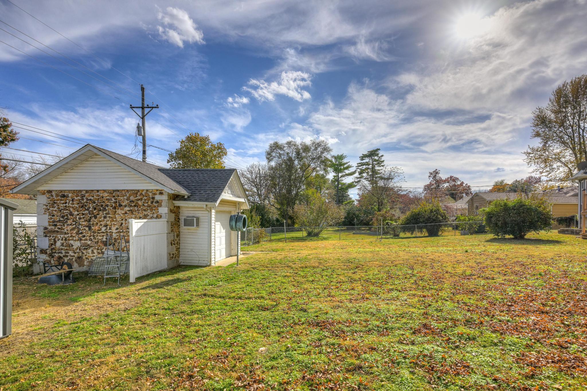 1830 South Maple Street Property Photo 55