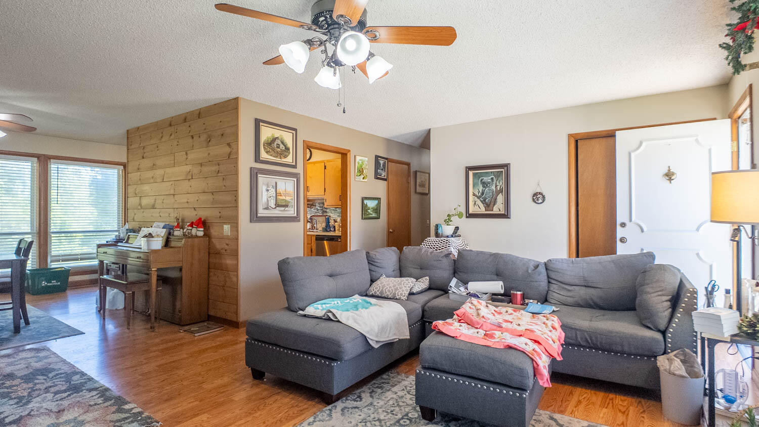 920 Oak Street Property Photo 4