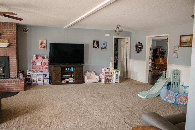 220 South Park Avenue Property Photo 10