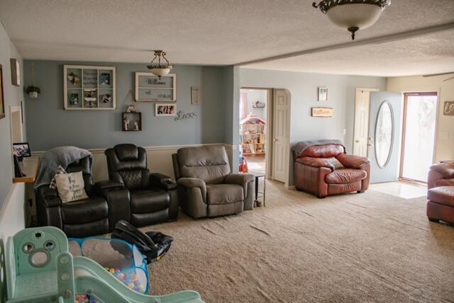 220 South Park Avenue Property Photo 11