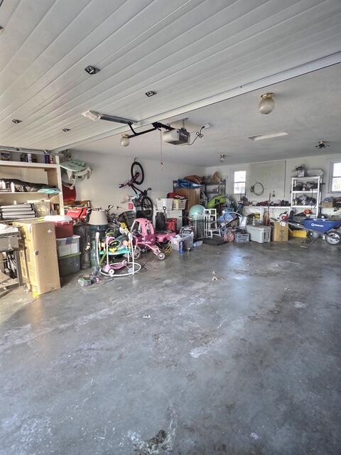 220 South Park Avenue Property Photo 33