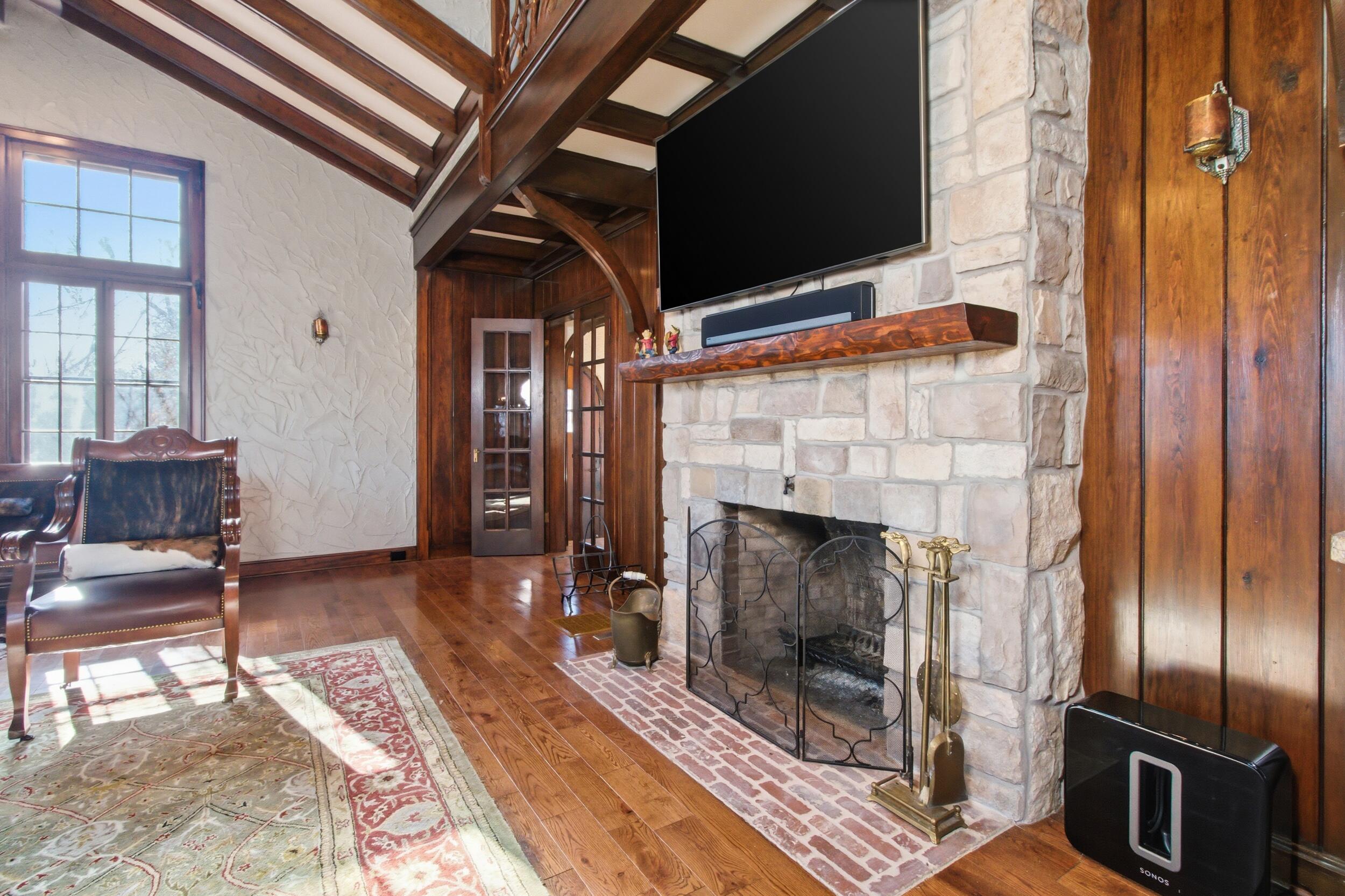 335 Westwood Drive Property Photo 11