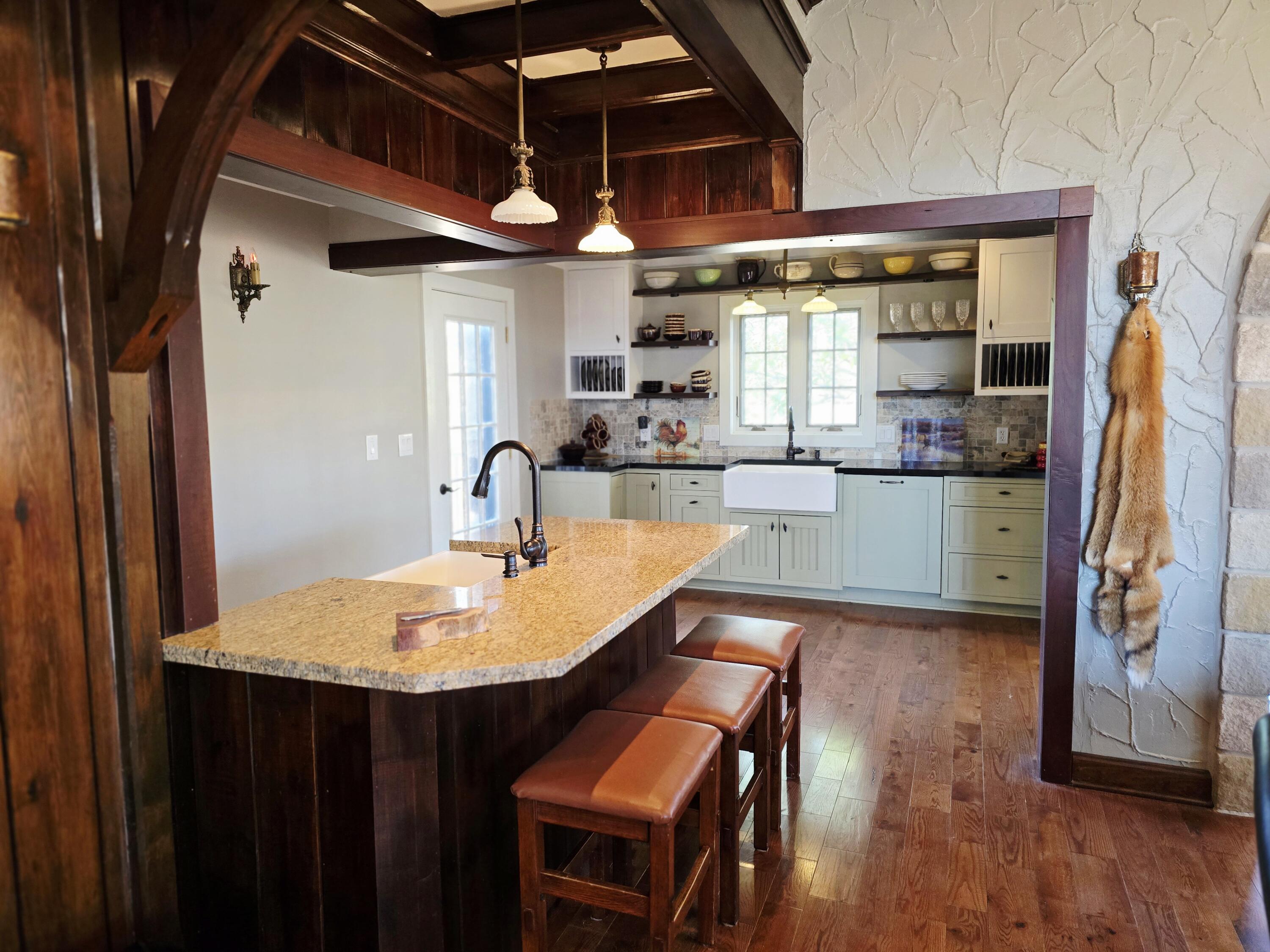 335 Westwood Drive Property Photo 17