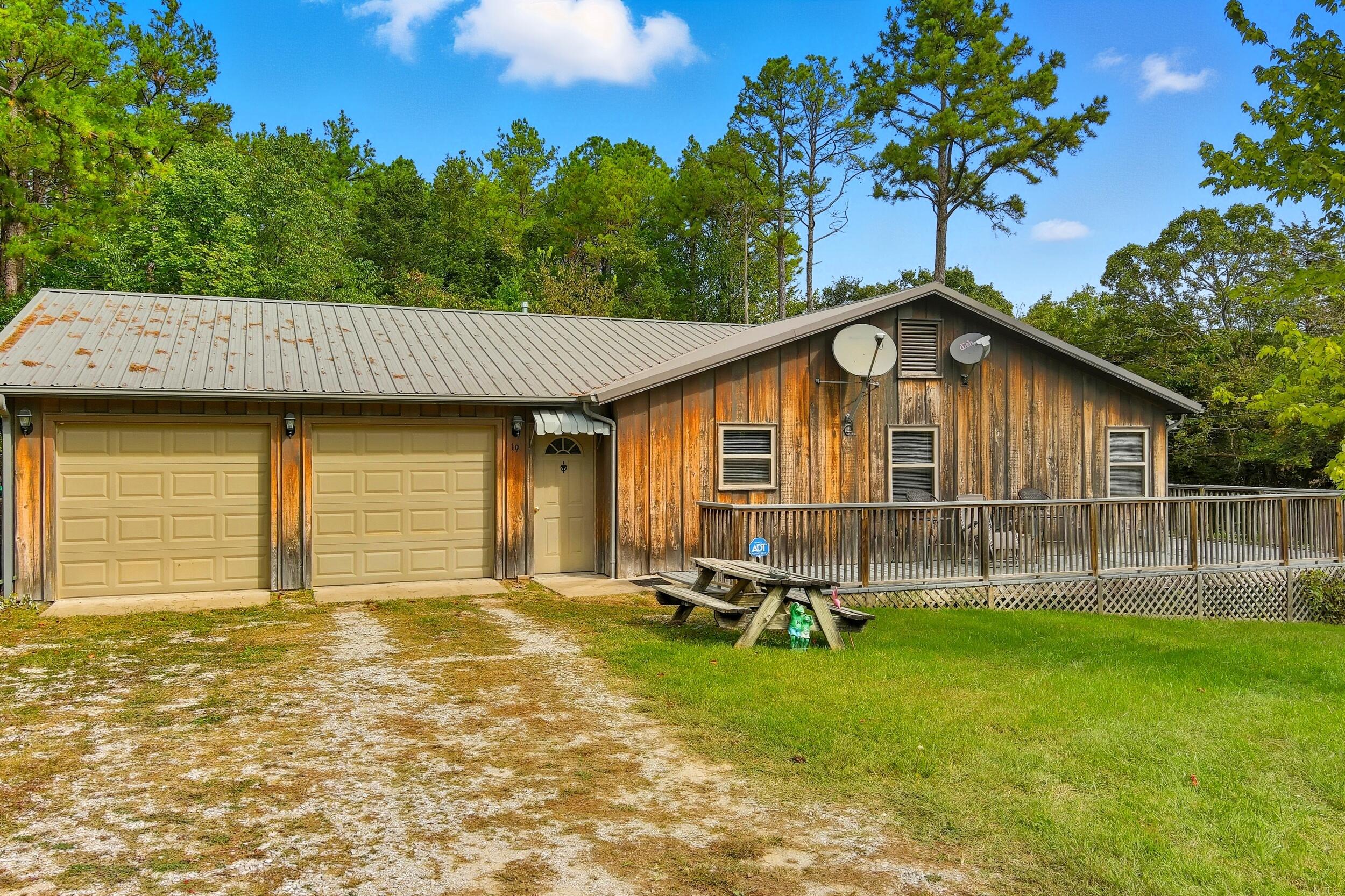 19 Nellie Lane Property Photo 2