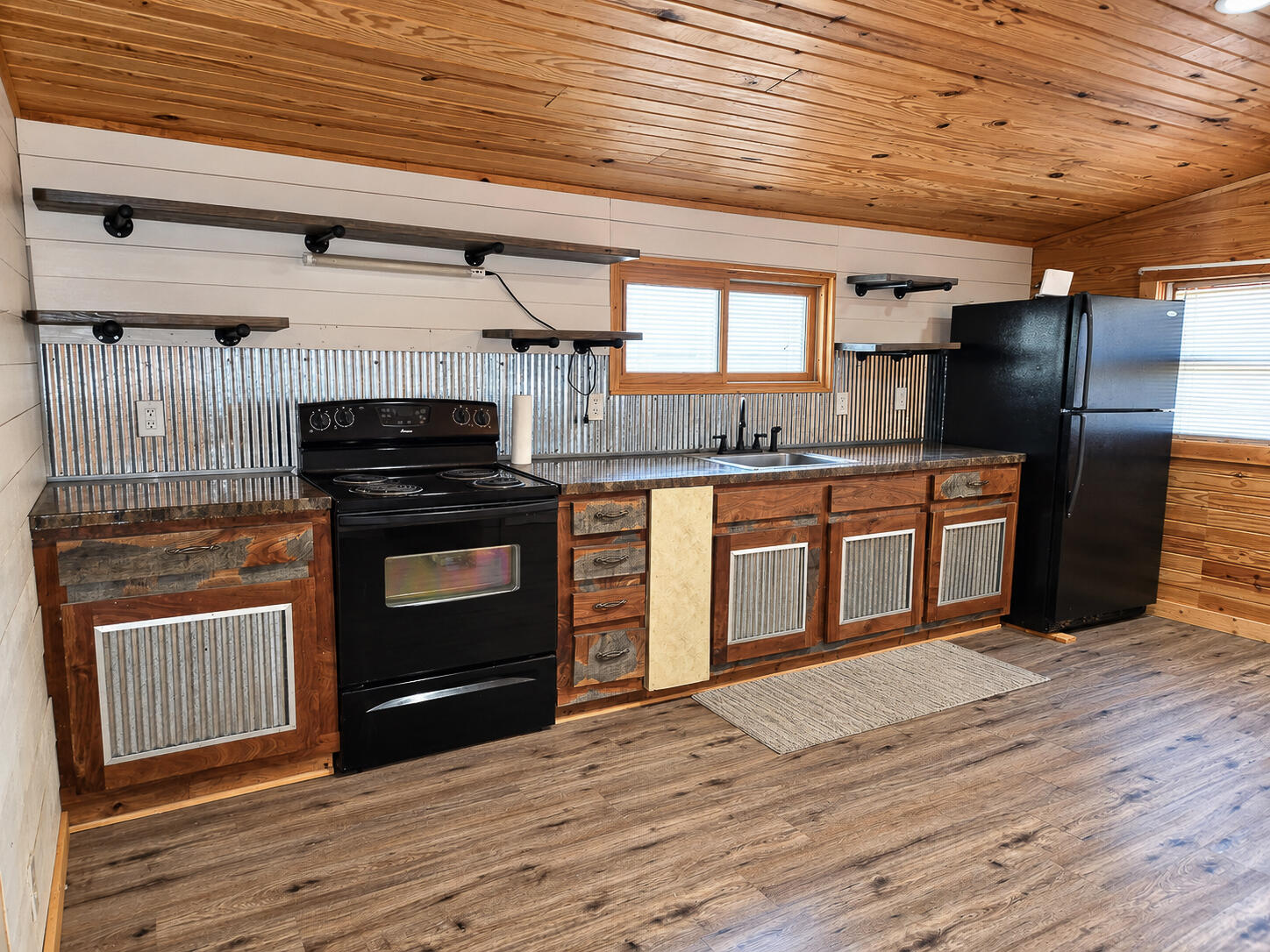 1104 Highland Street Property Photo 4