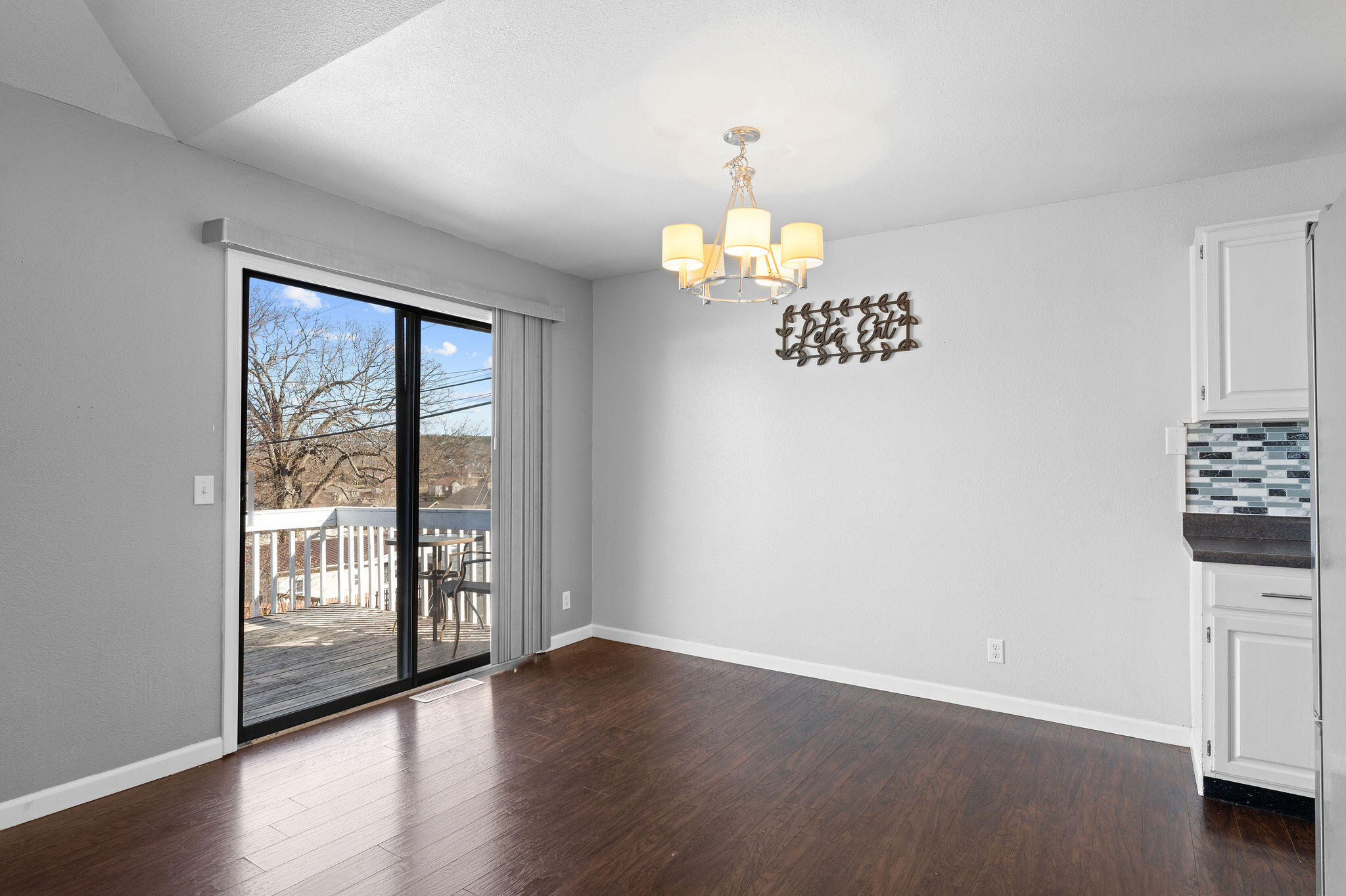 104 Primrose Lane Property Photo 8