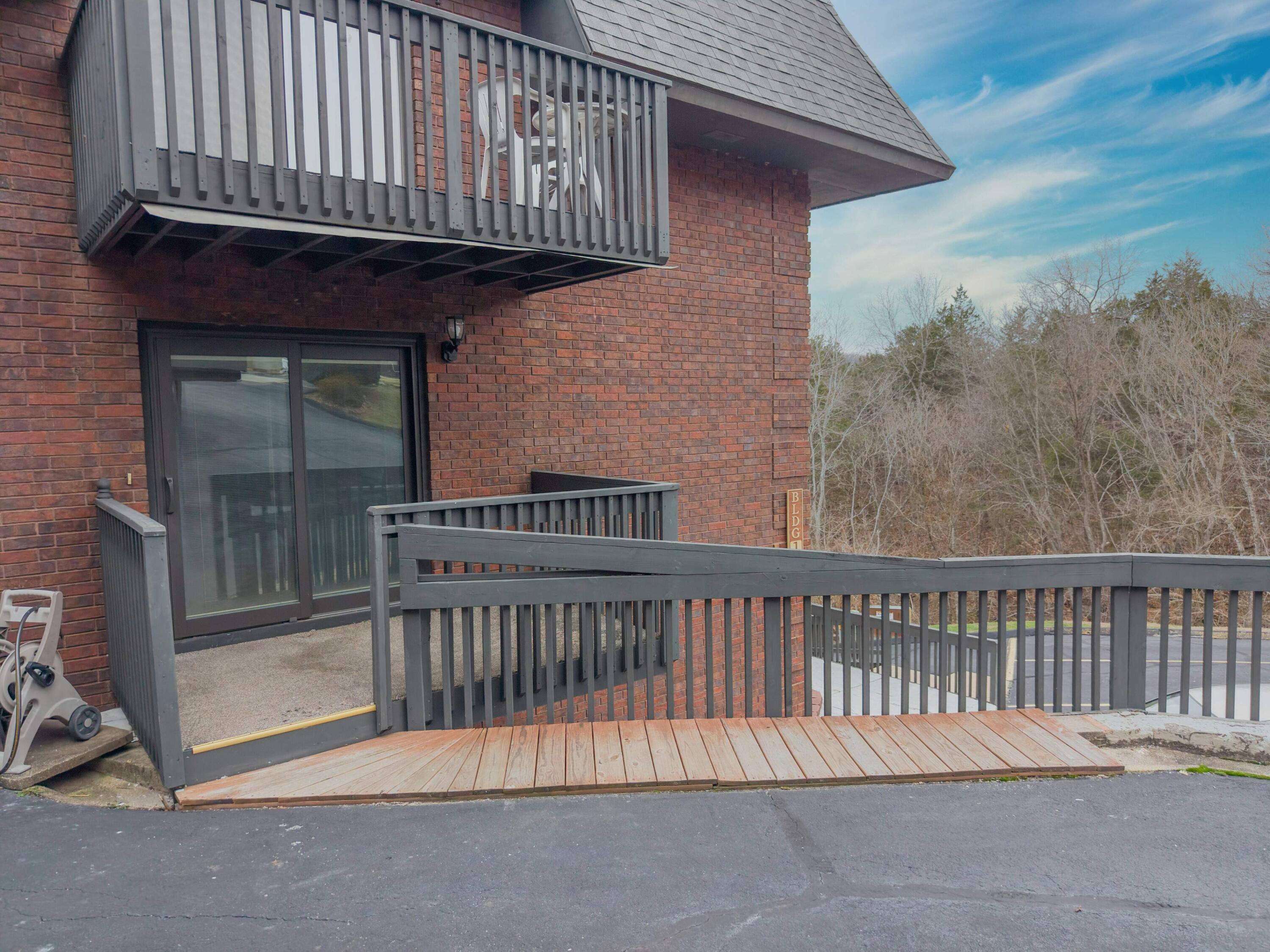 150 Sunken Forest Drive Bldg 1 Unit 101 Property Photo 1