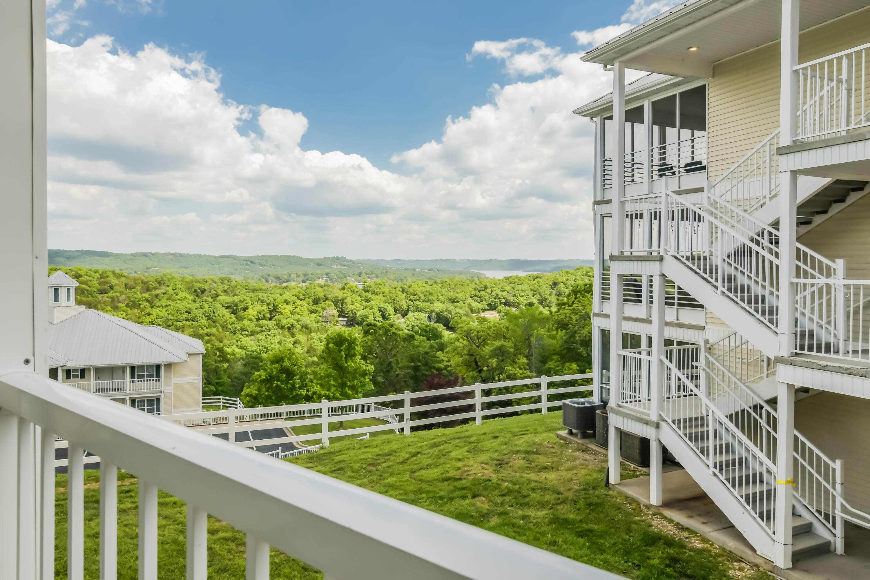 635 Ozark Mountain Resort Drive 115 Property Photo 5