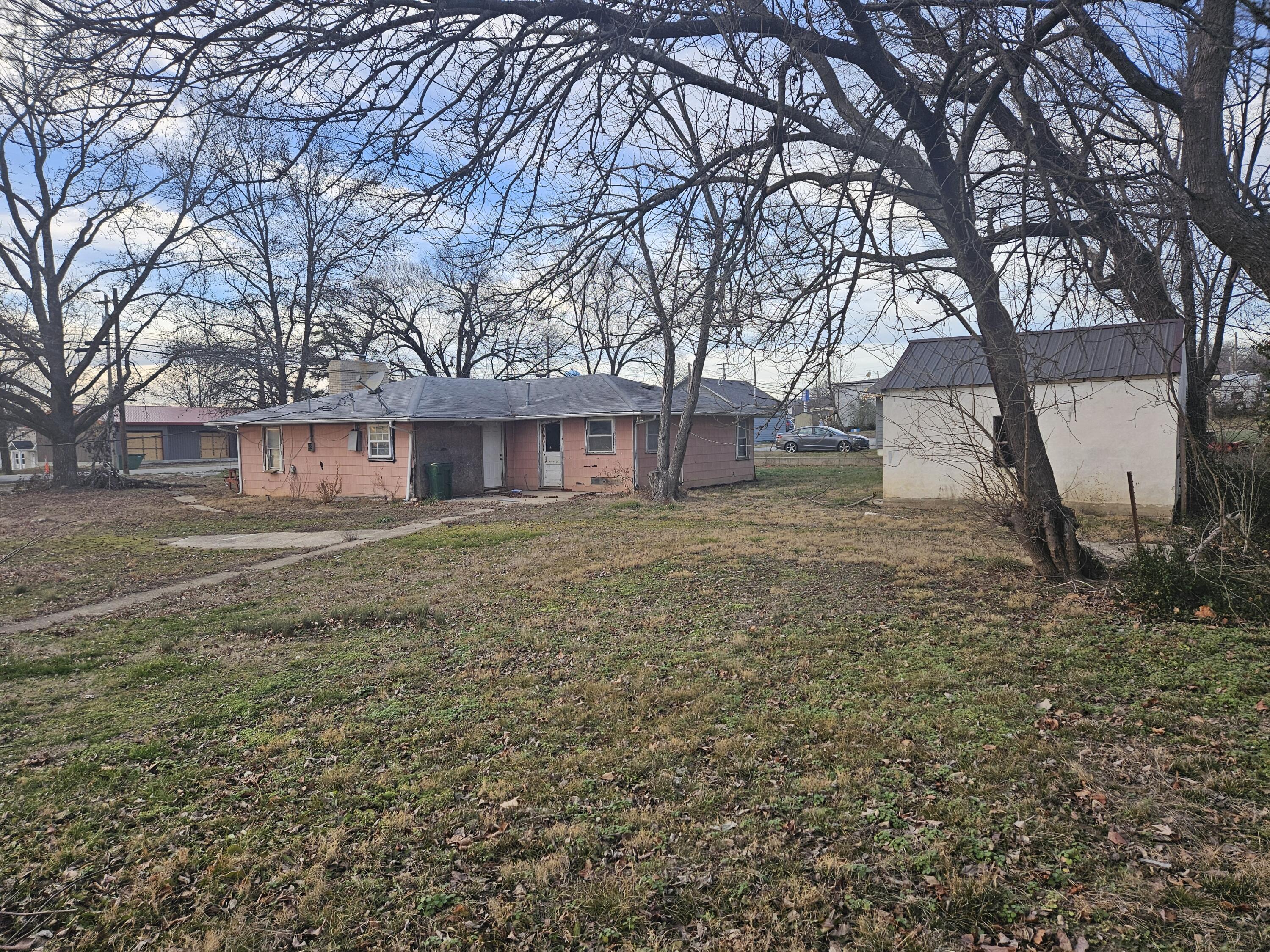 1006 North Jefferson Street Property Photo 9