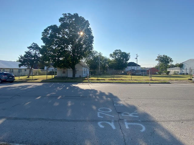 813 South Virginia Avenue Property Photo 7