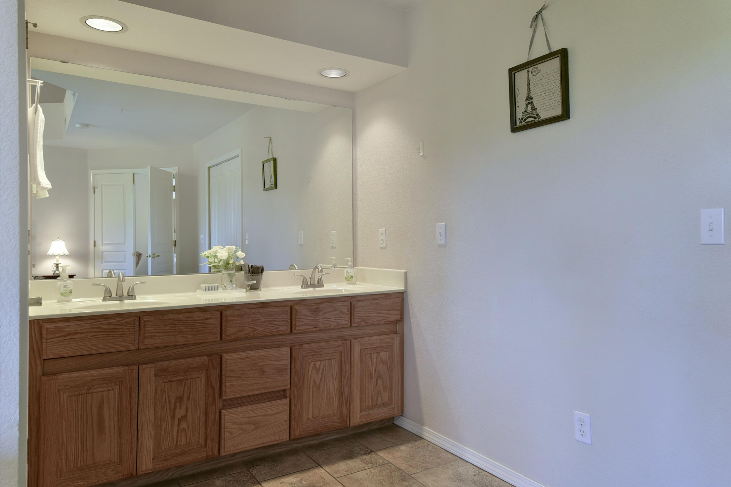351 Wildwood Drive South 5 Property Photo 20