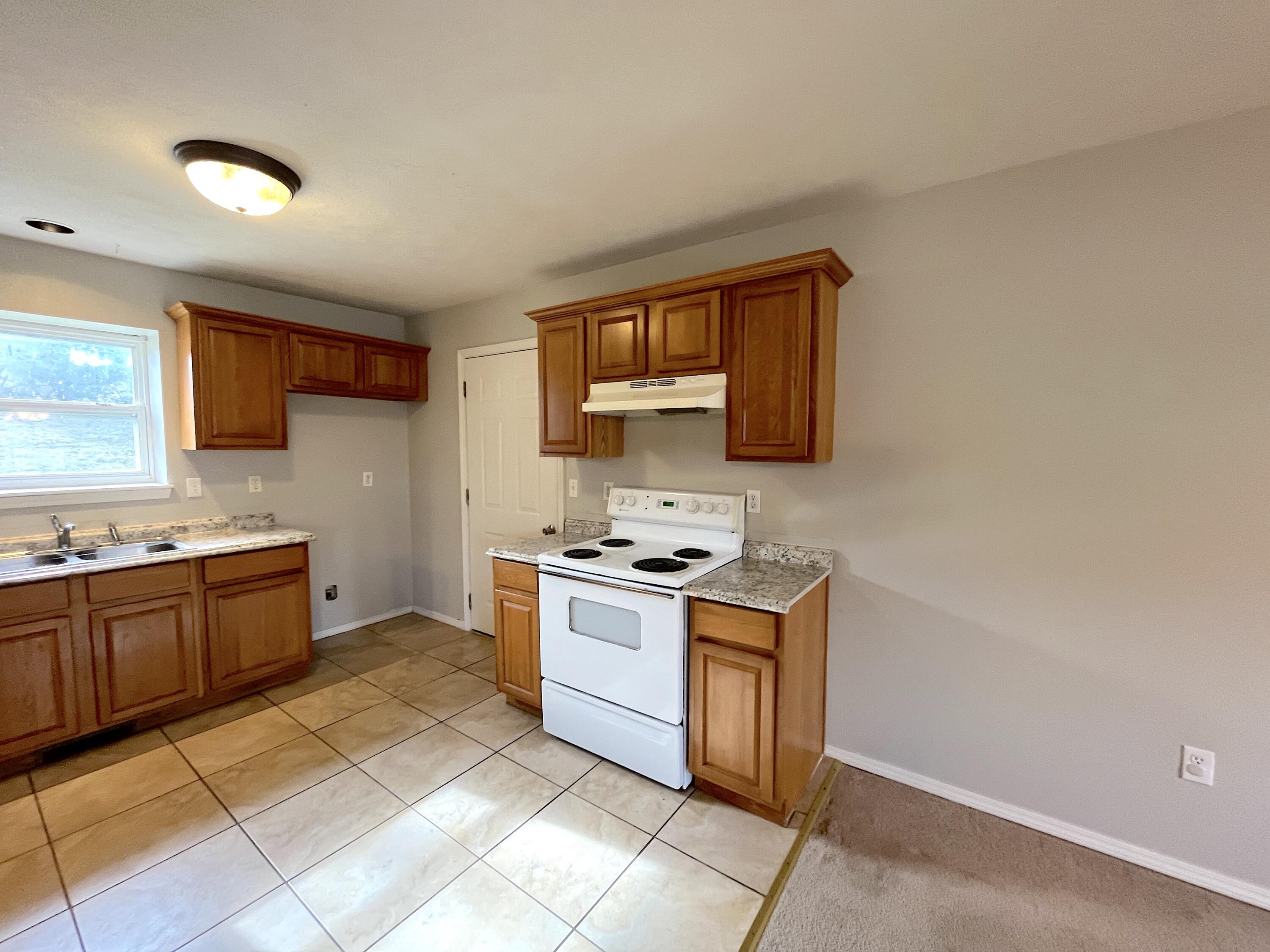 198 Wright Road Property Photo 4