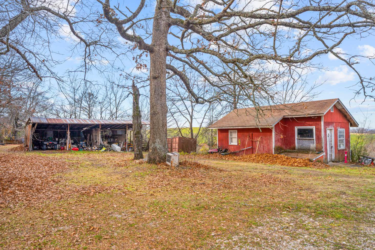 1423 State Hwy 265 Property Photo 2