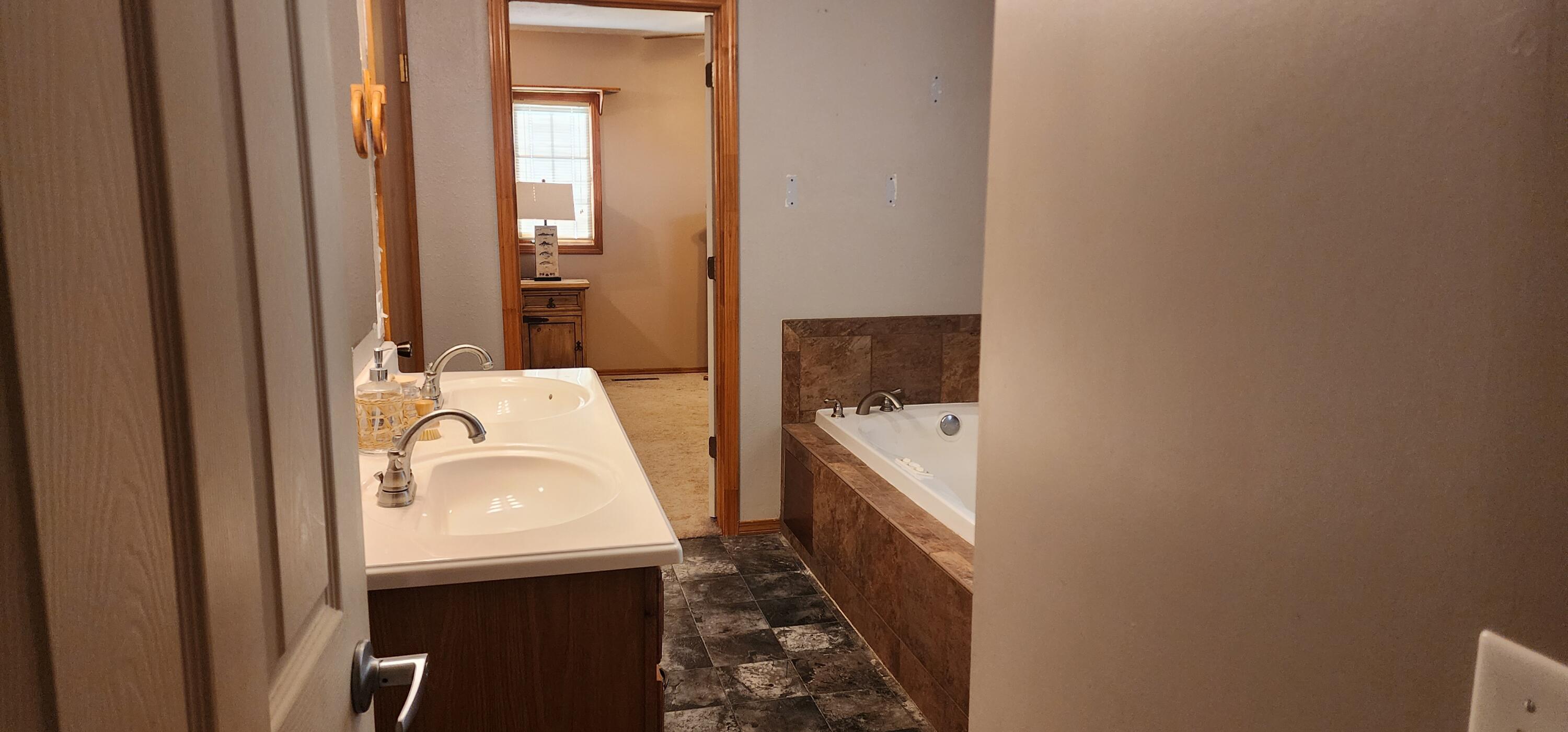 23927 Robin Drive Property Photo 24