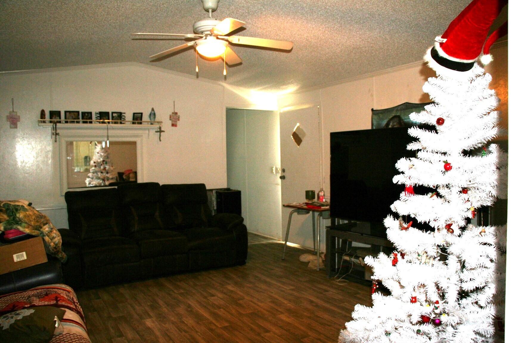 12456 & 64 Harley Lane Property Photo 3
