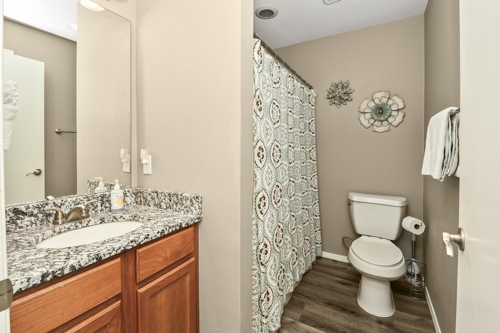 2952 Vineyards Parkway 3 Property Photo 22