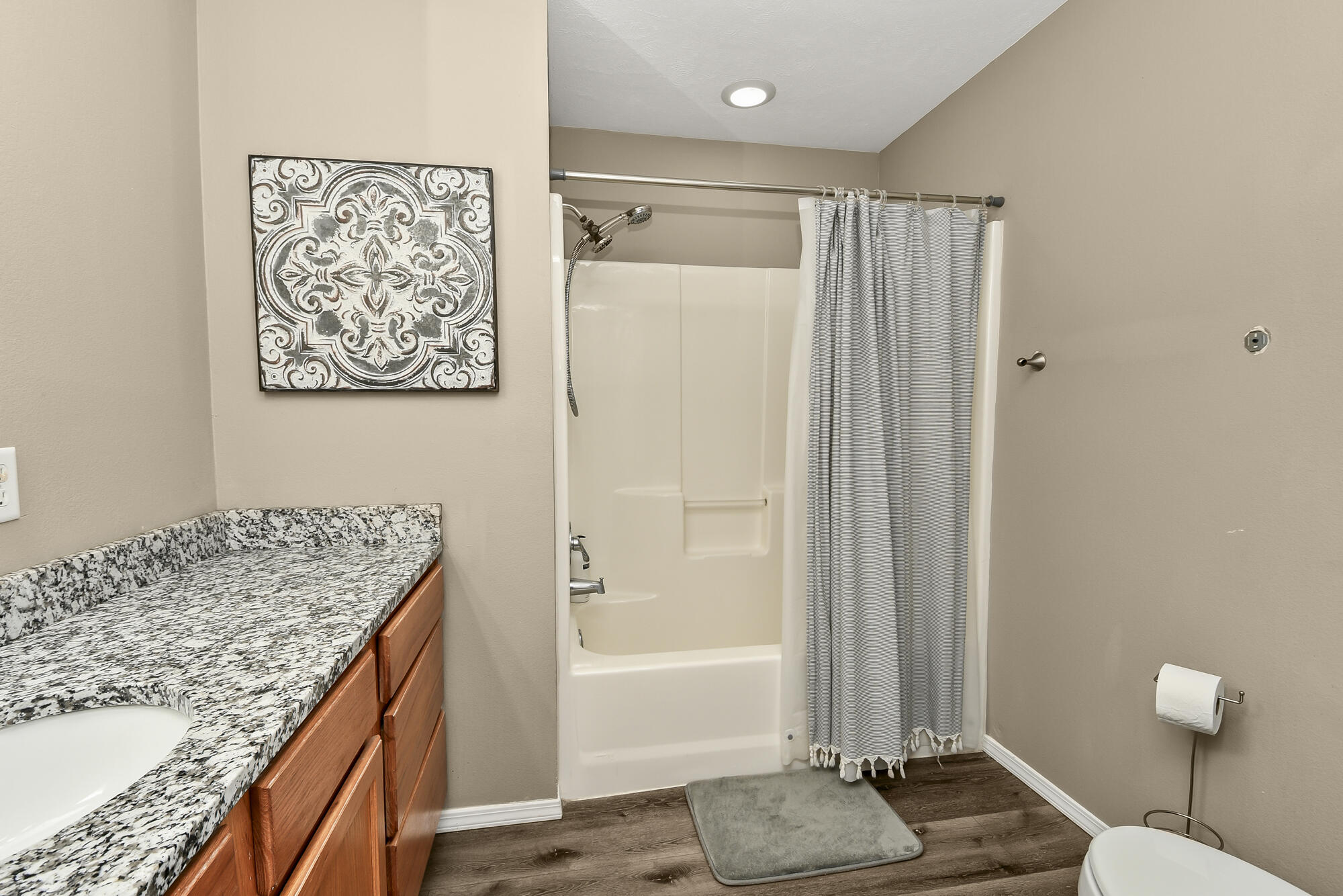 2952 Vineyards Parkway 3 Property Photo 28