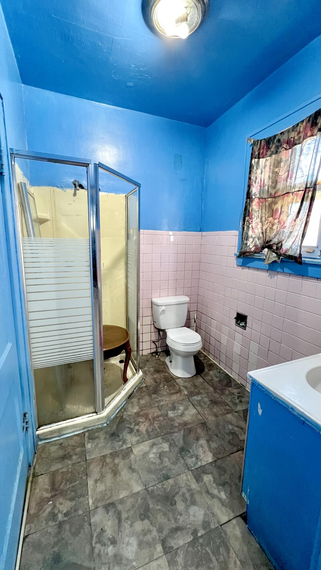 212 North Central Avenue Property Photo 10