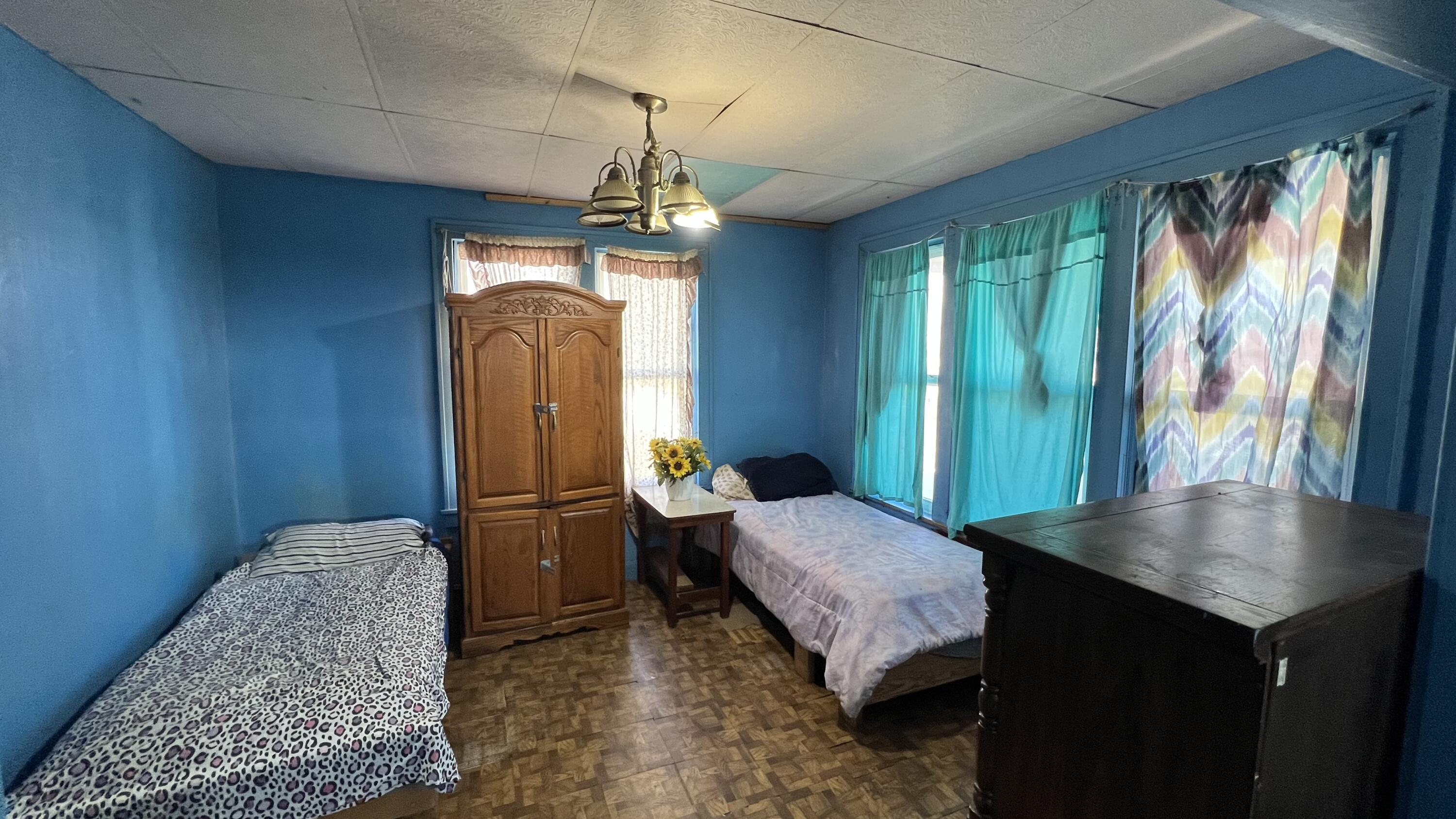 212 North Central Avenue Property Photo 13