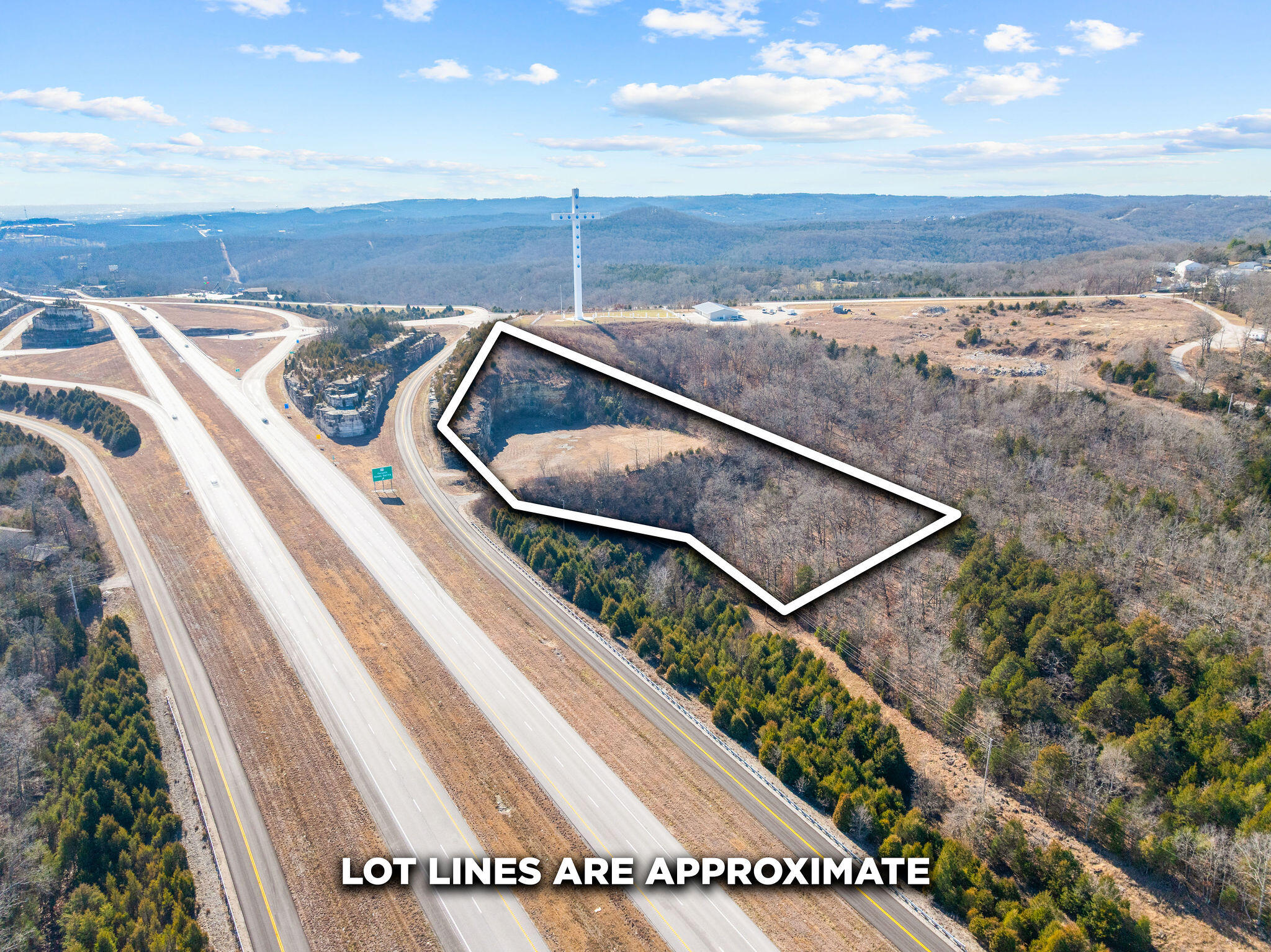 6041 North Us Highway 65 Property Photo 1