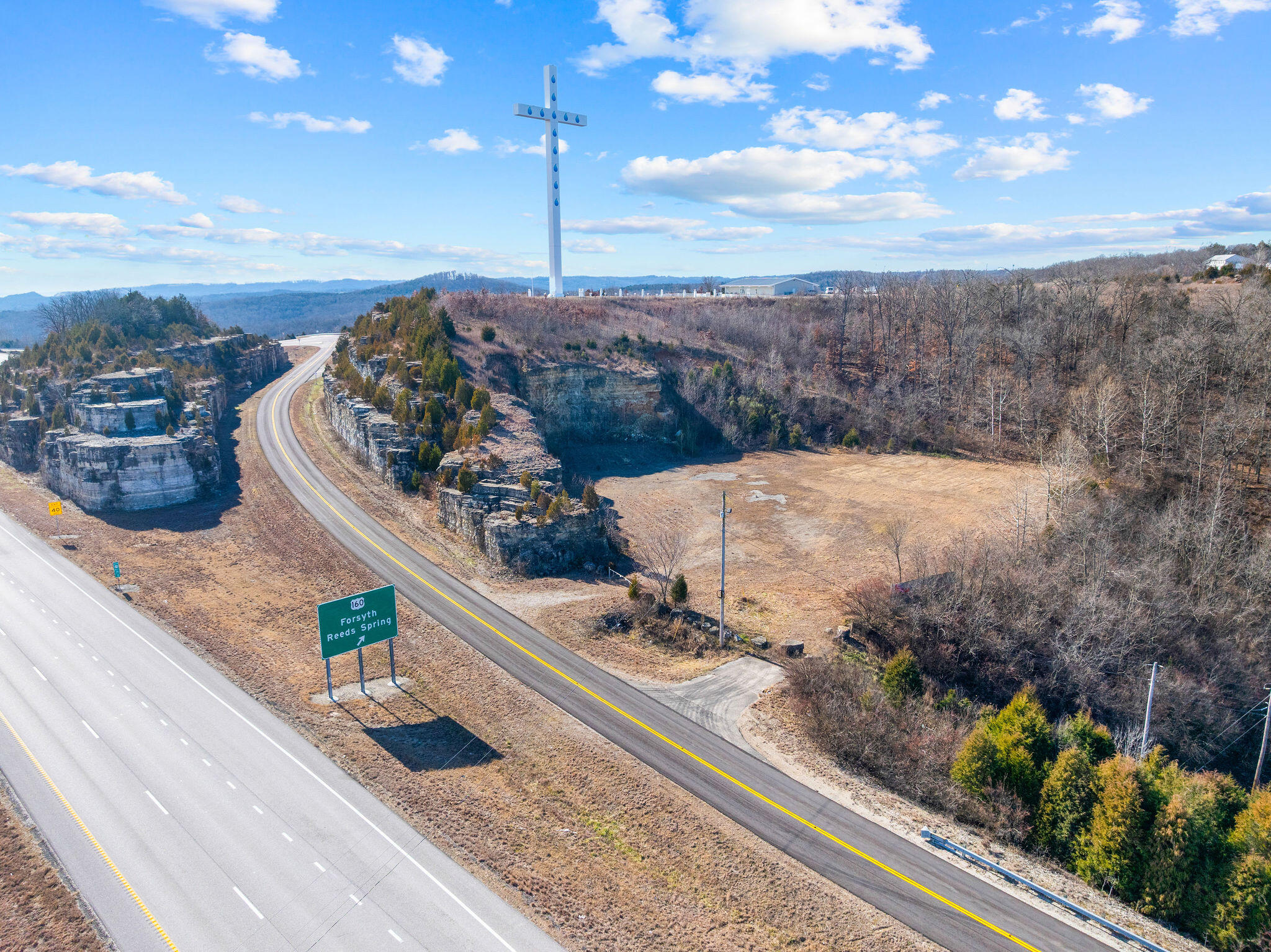 6041 North Us Highway 65 Property Photo 2
