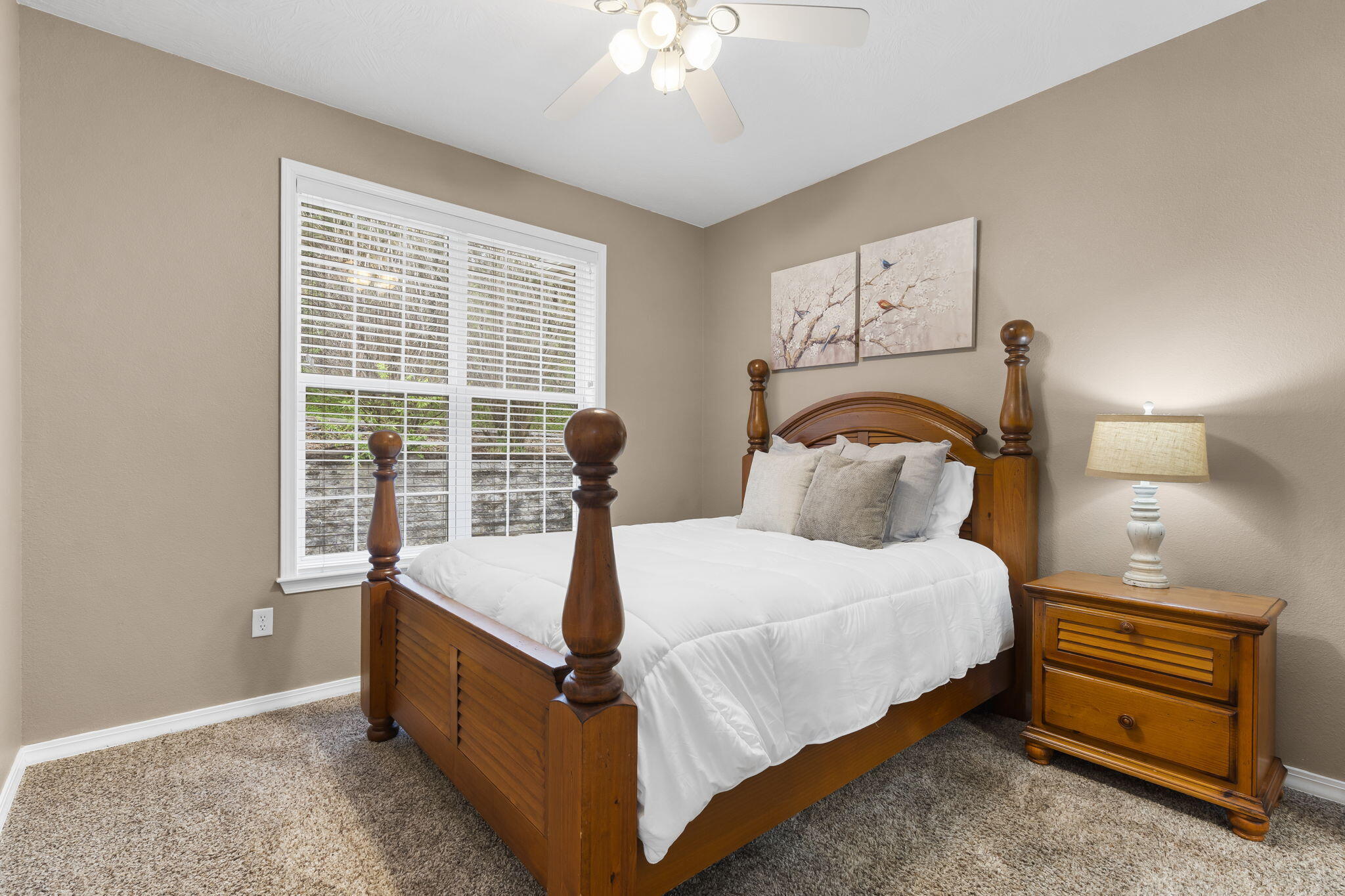 10 Greenview Drive Property Photo 18