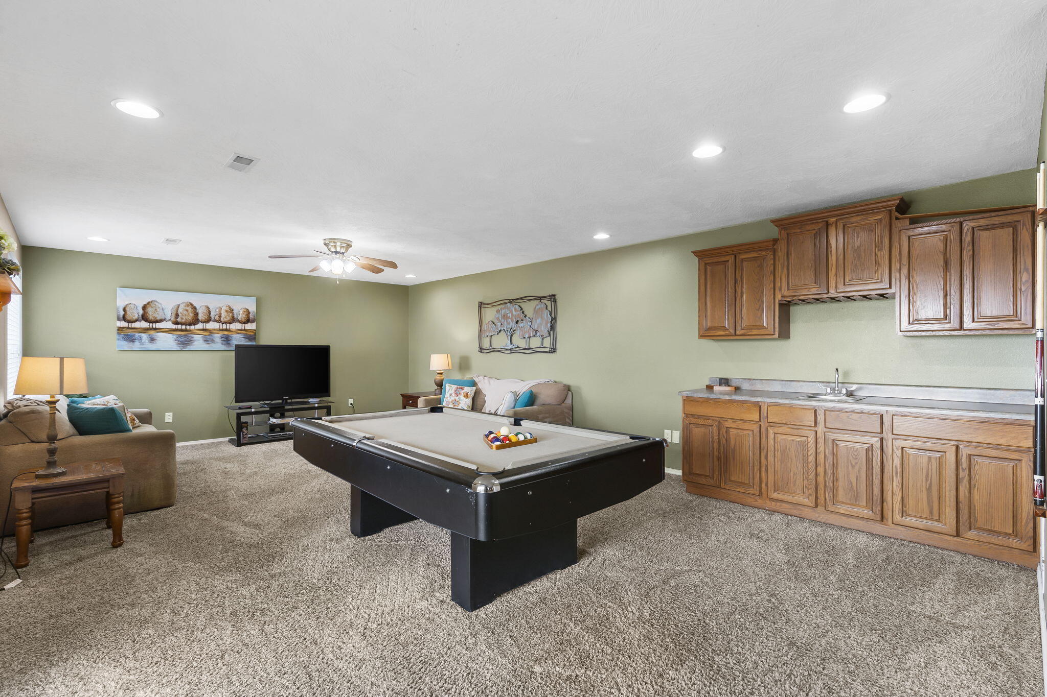 10 Greenview Drive Property Photo 23