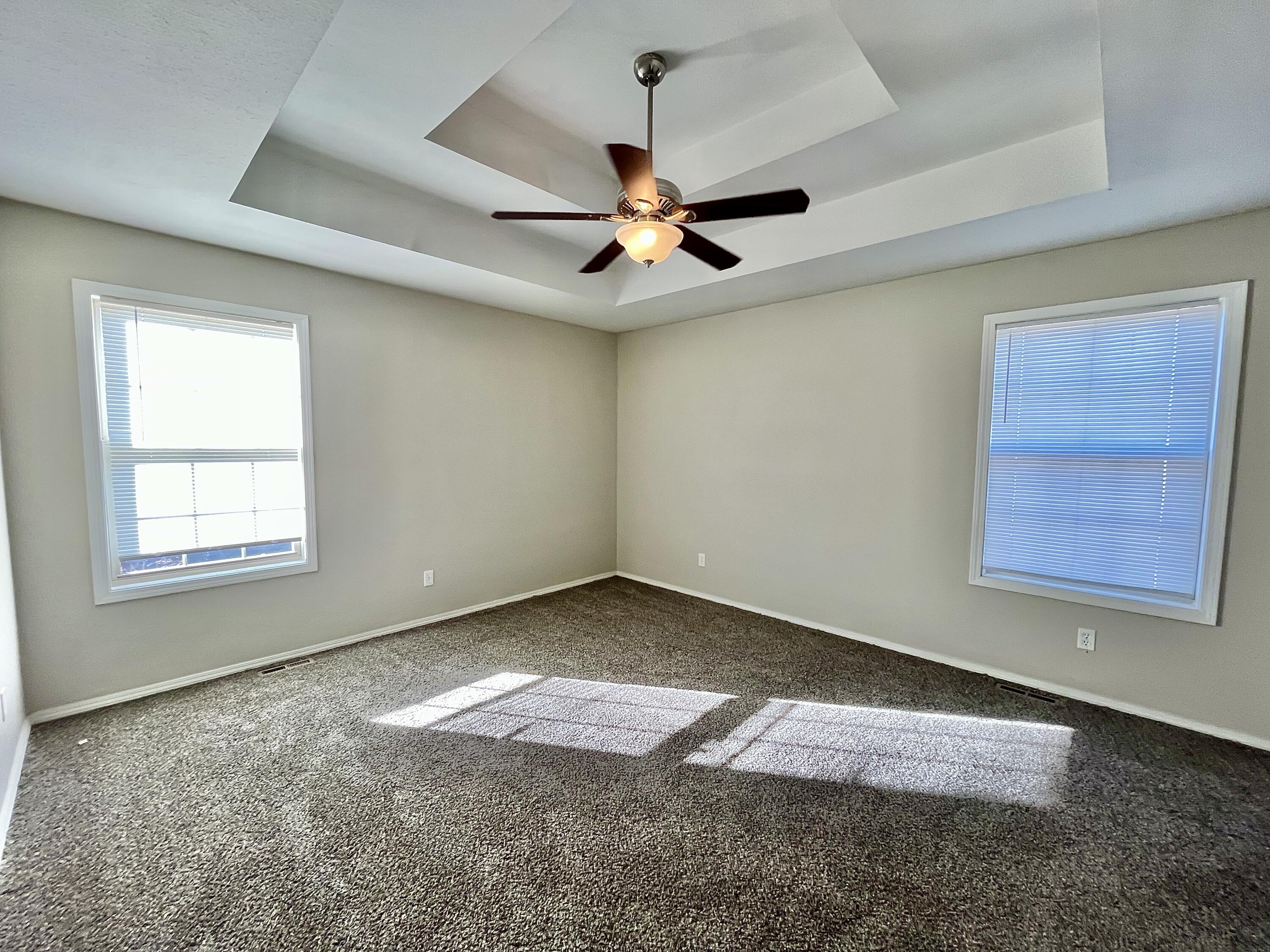 330 West Summit Street Property Photo 6