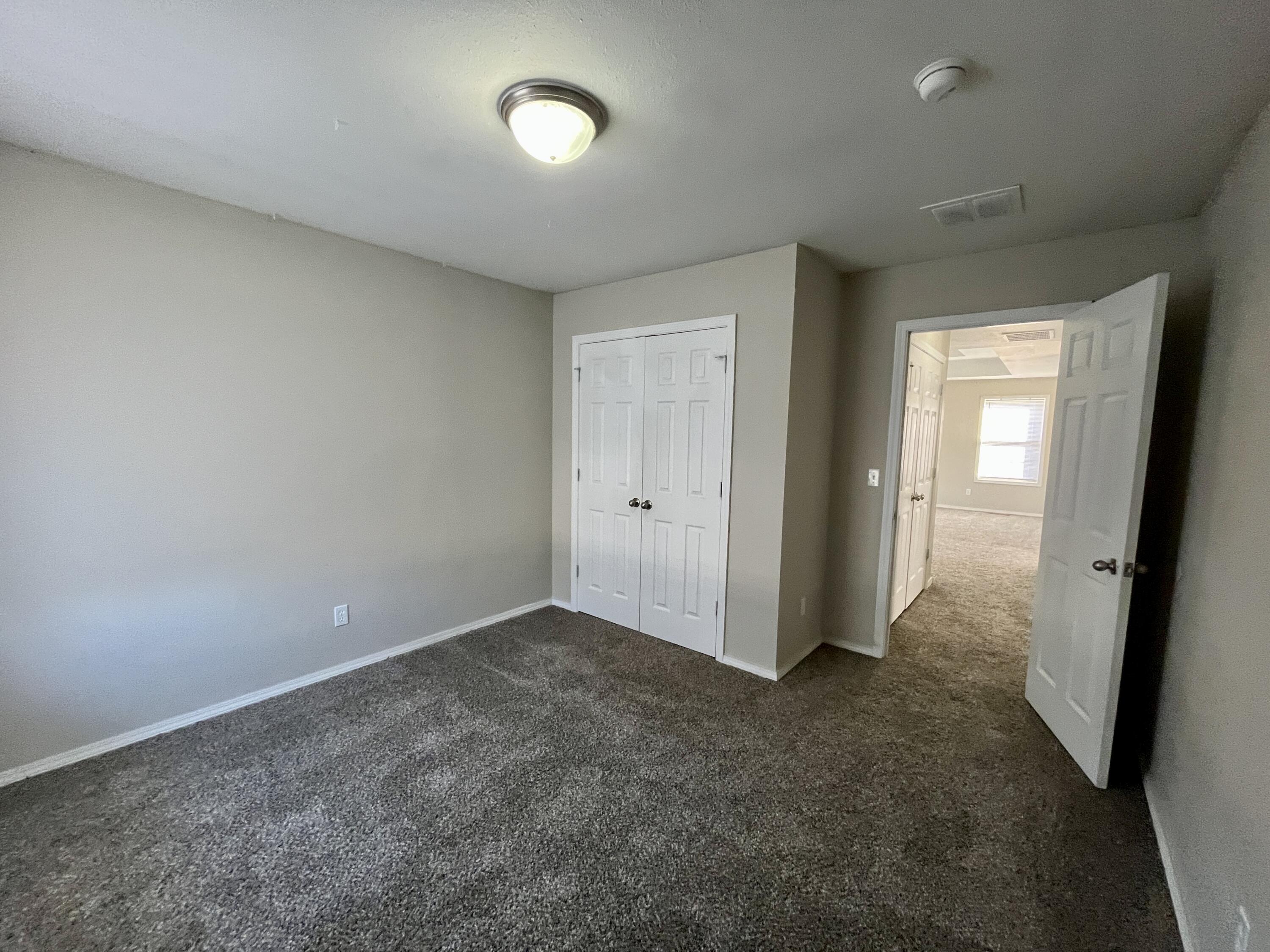 330 West Summit Street Property Photo 8