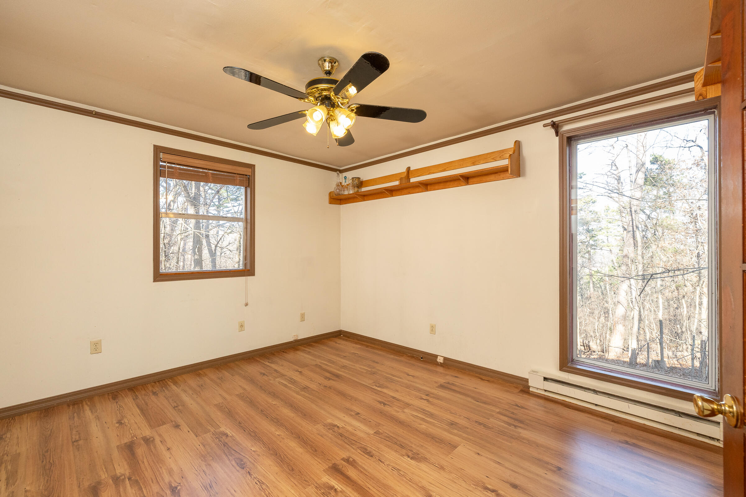 56 Thompson Lane Property Photo 14