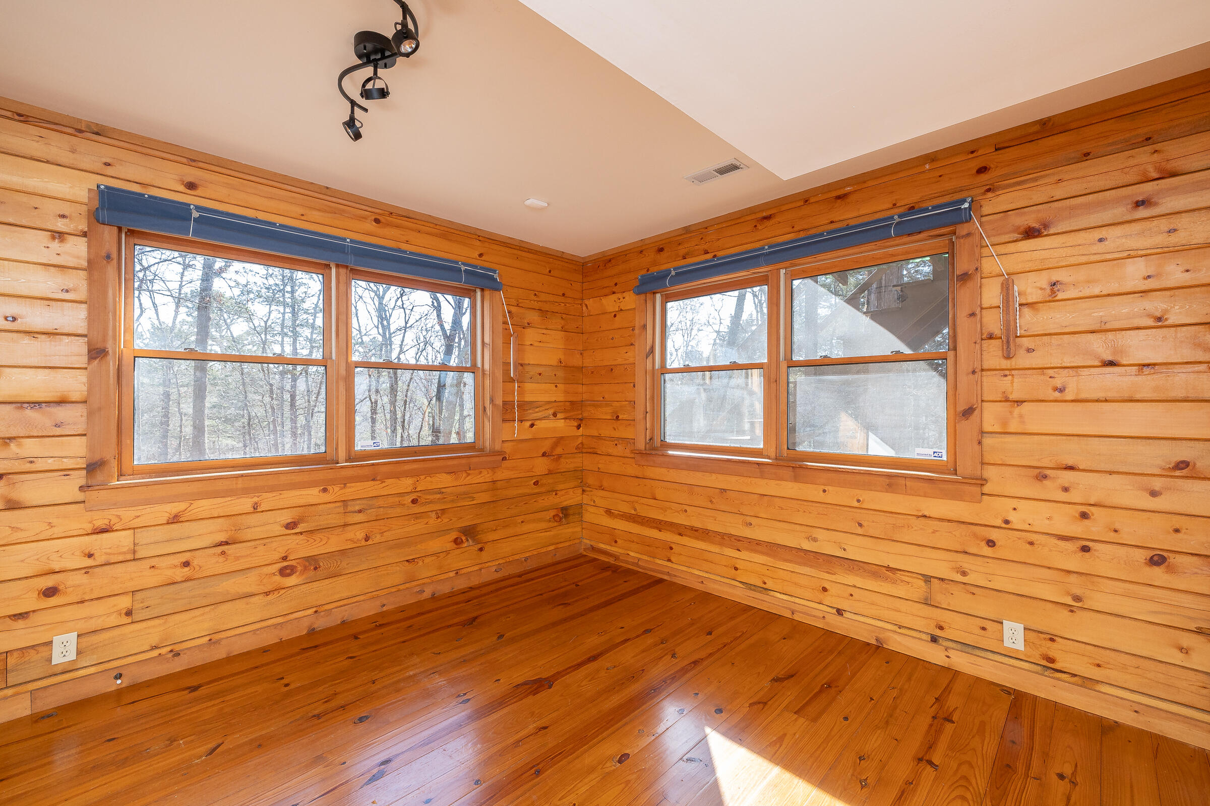 539 Thompson Lane Property Photo 44