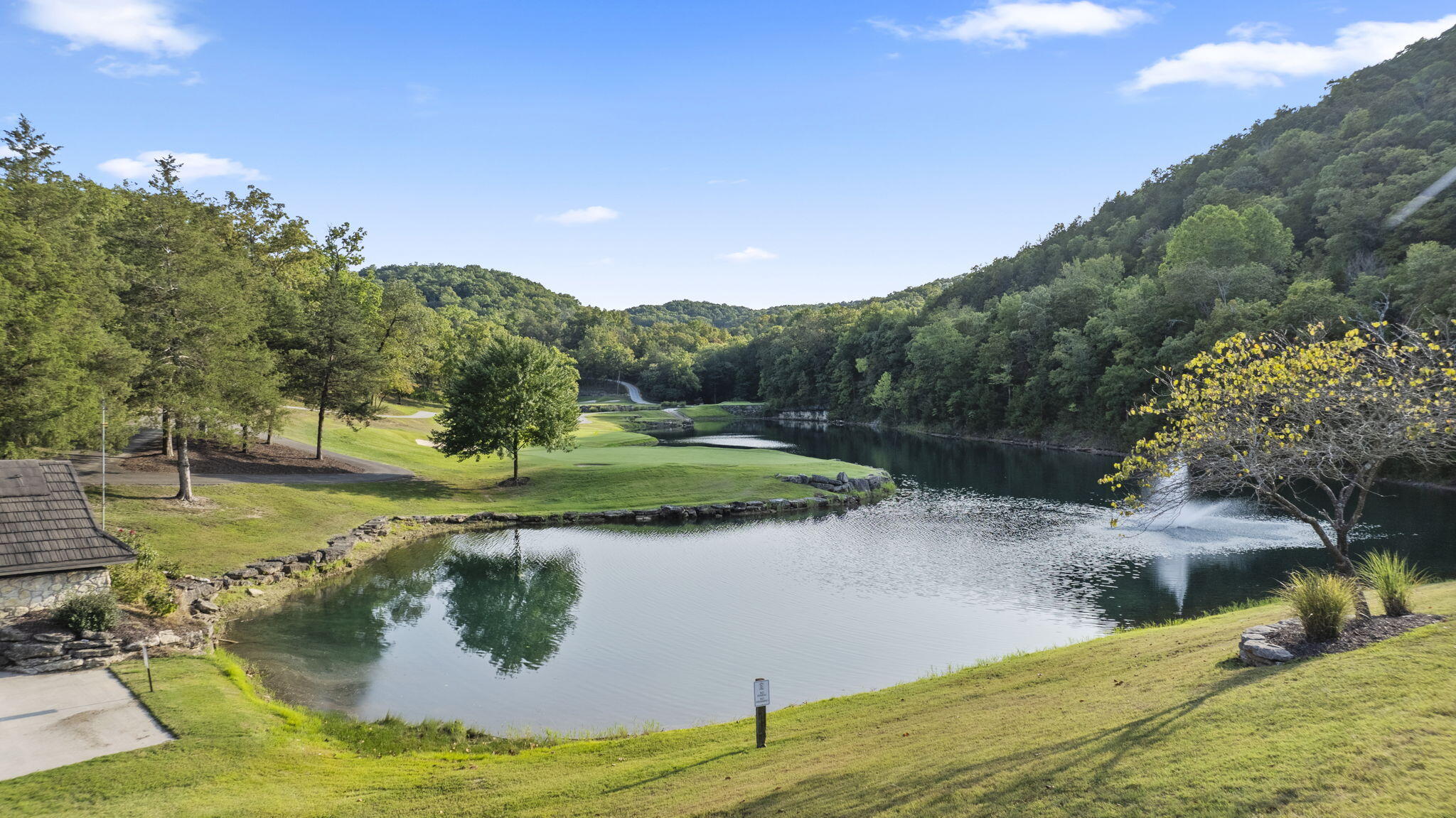 #4 Fox Hollow Road Property Photo 18