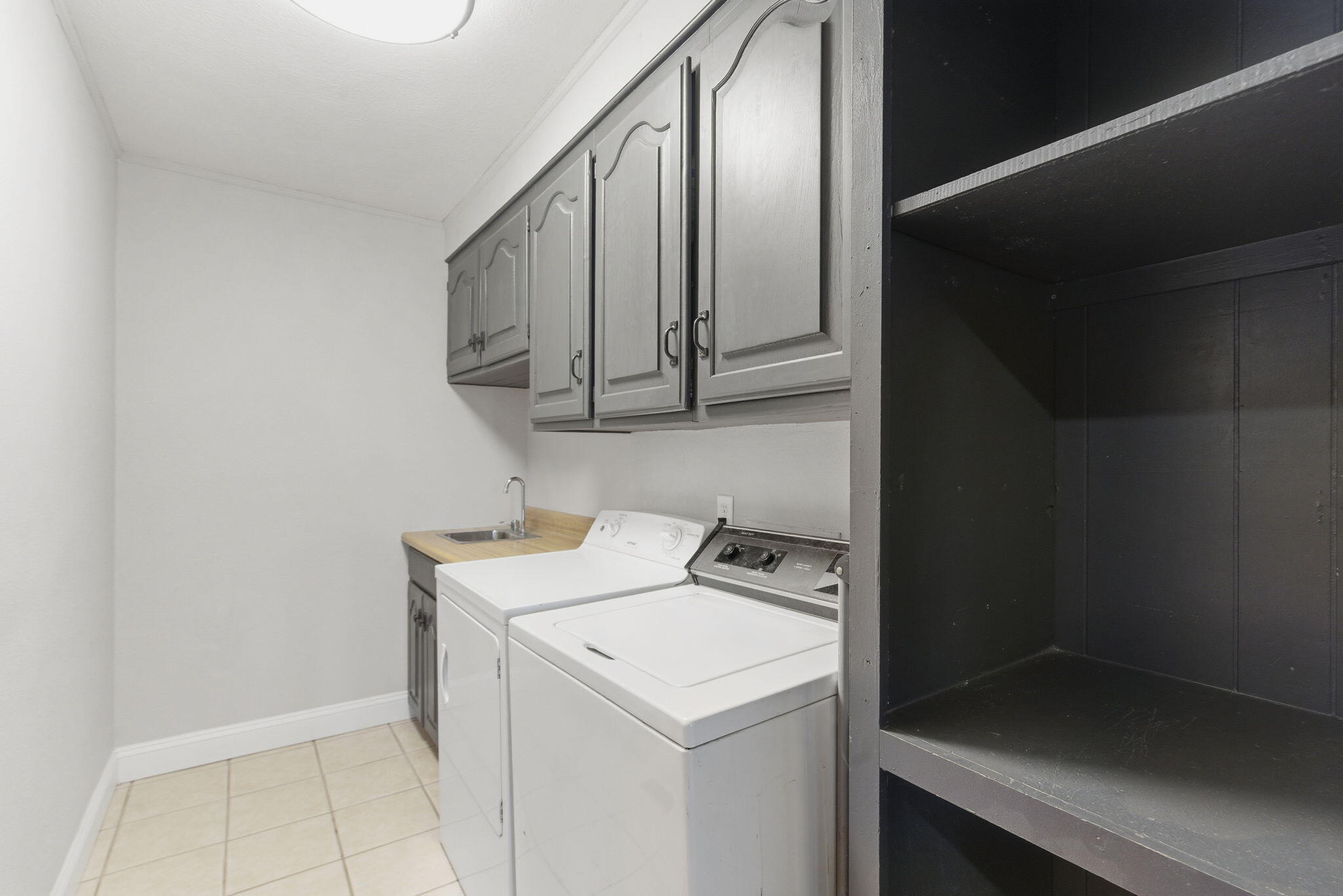 575 North Lemmon Avenue Property Photo 18