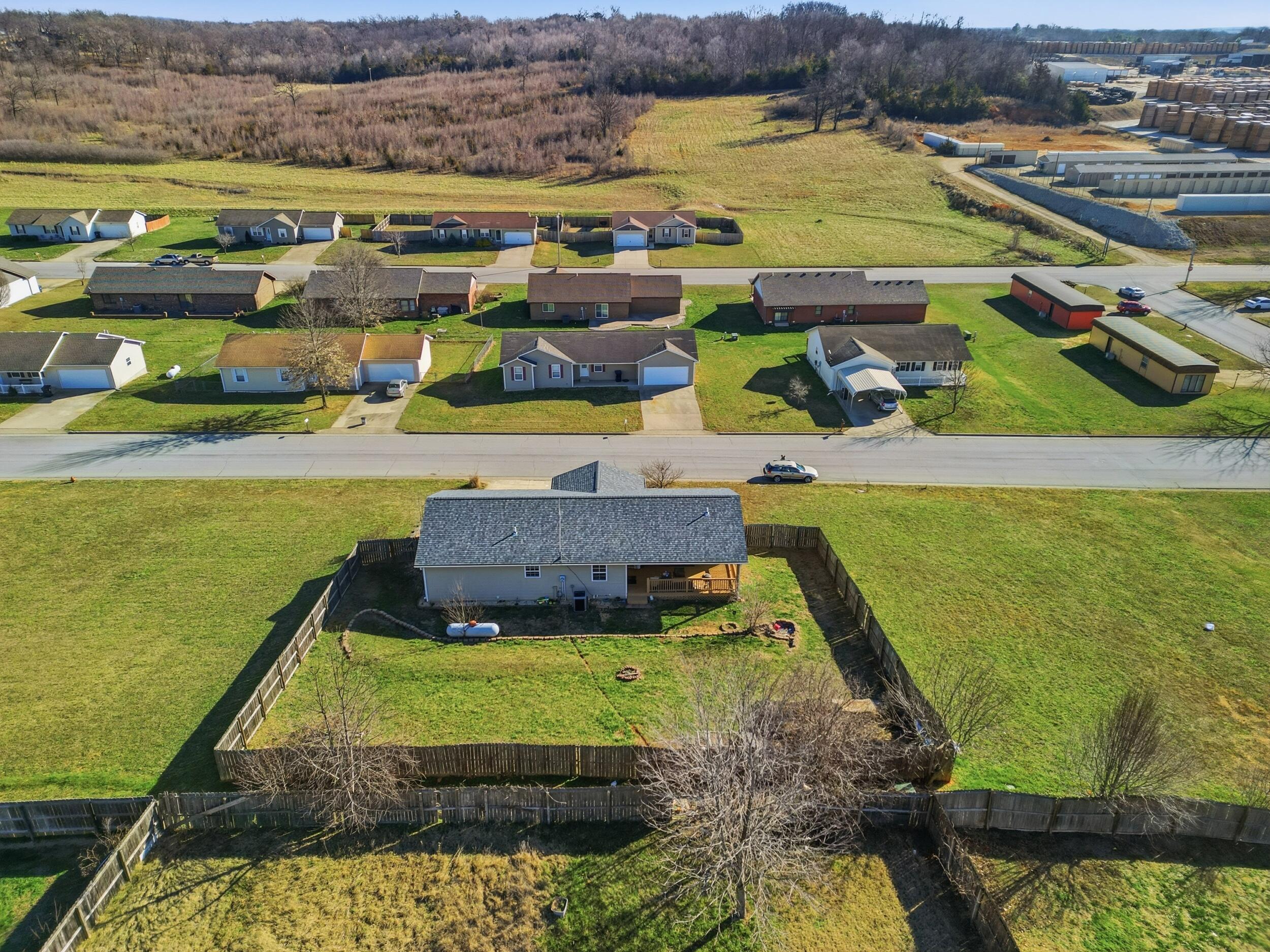 1605 Jon Street Property Photo 8