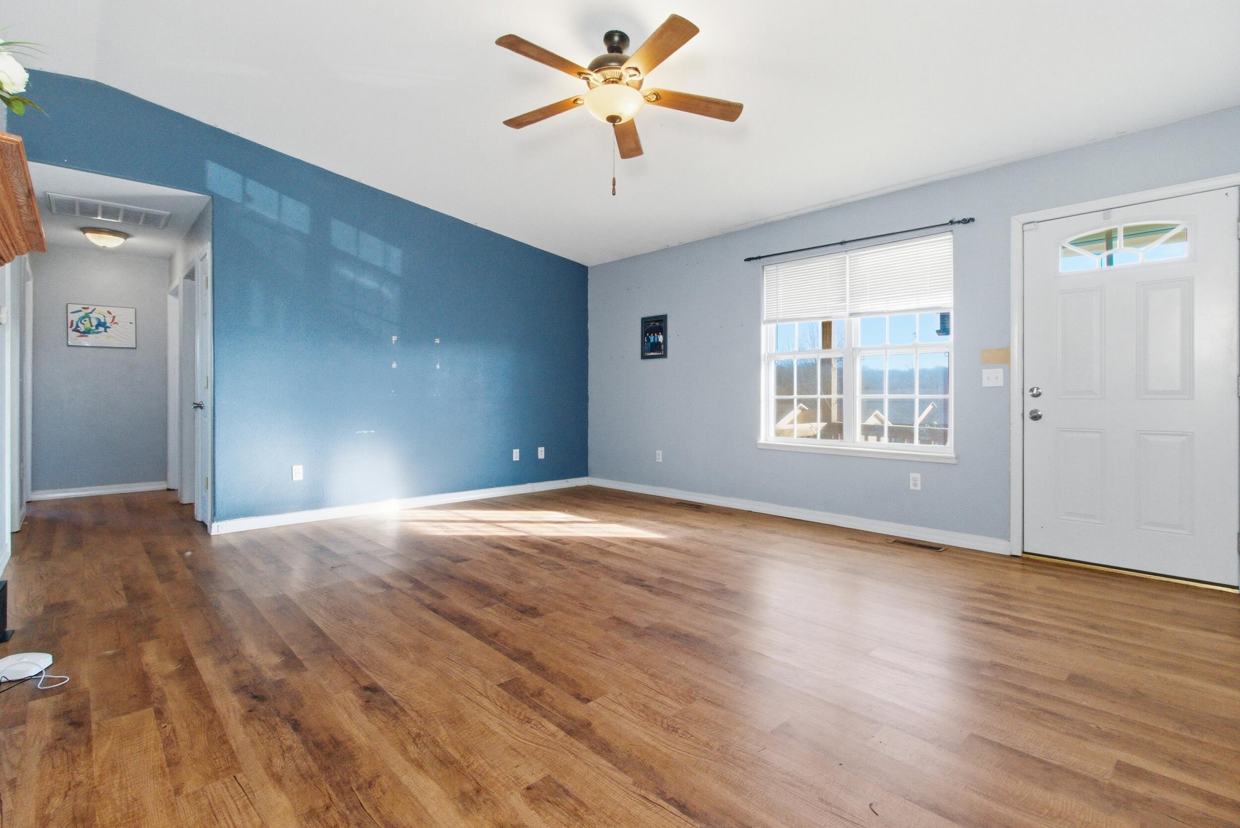 1605 Jon Street Property Photo 12