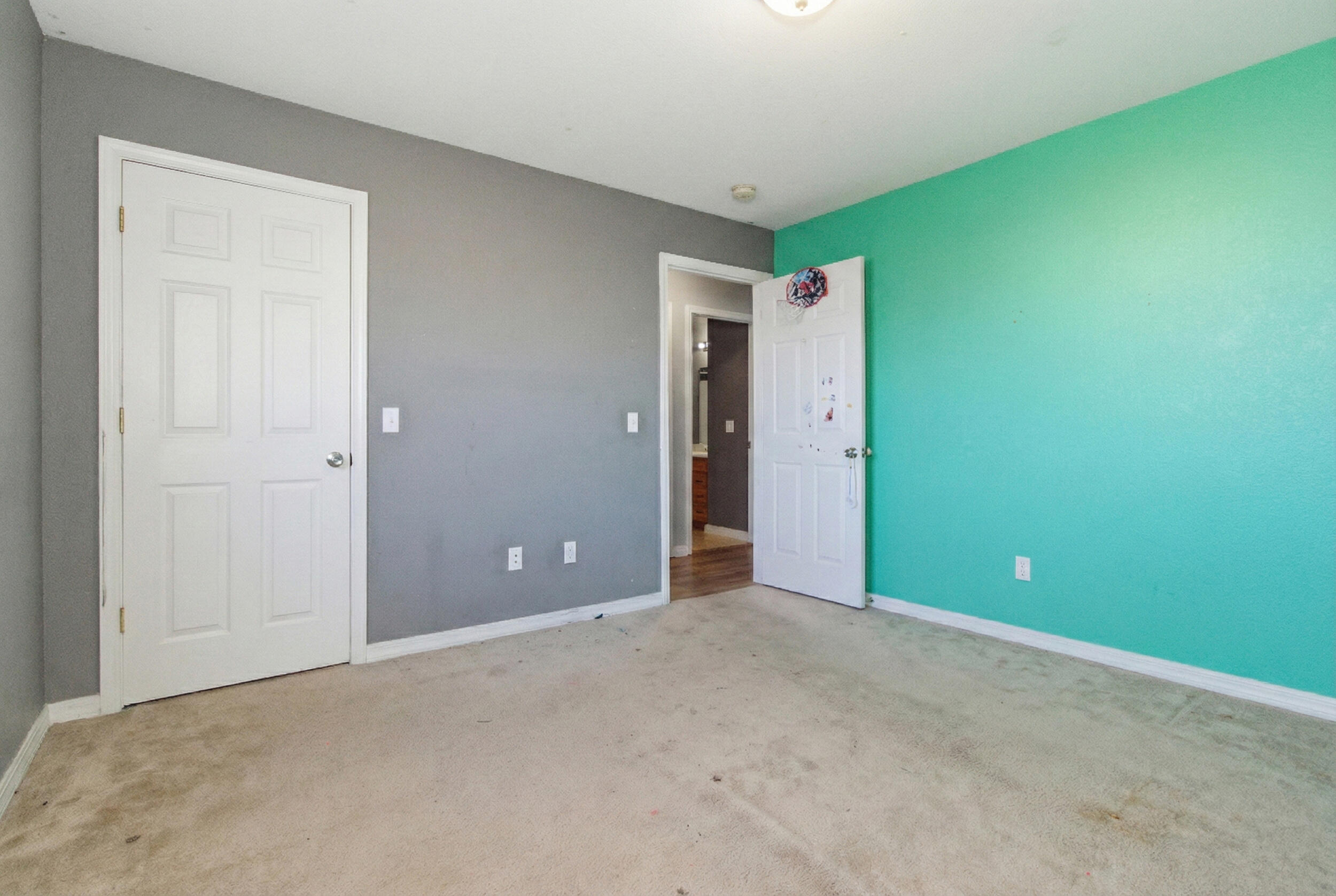 1605 Jon Street Property Photo 25