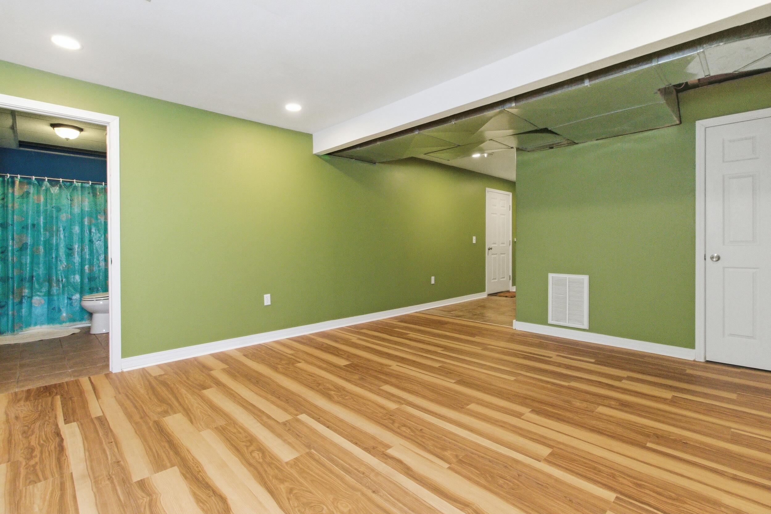 1605 Jon Street Property Photo 30