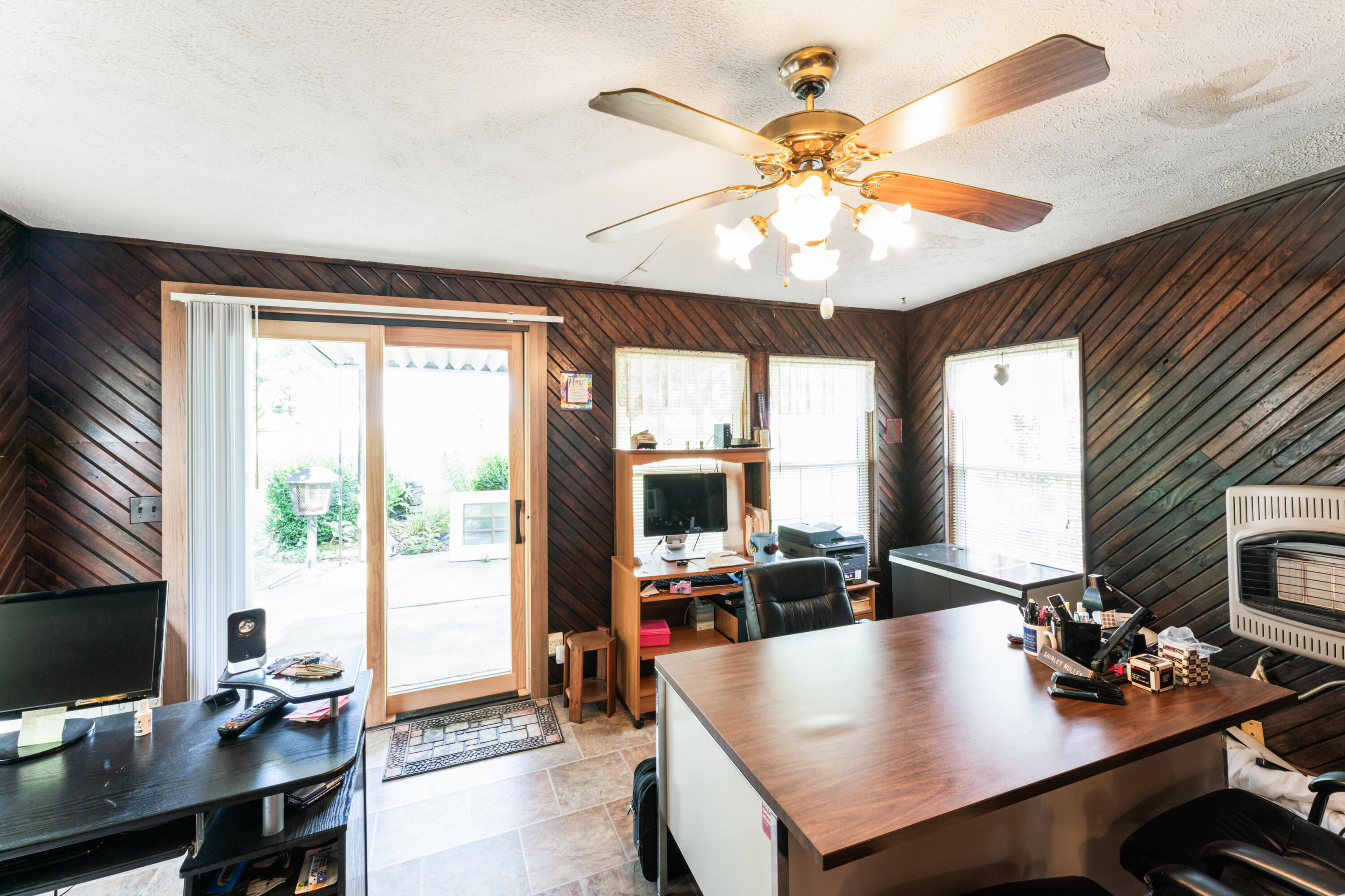 1719 North Pine Street Property Photo 6