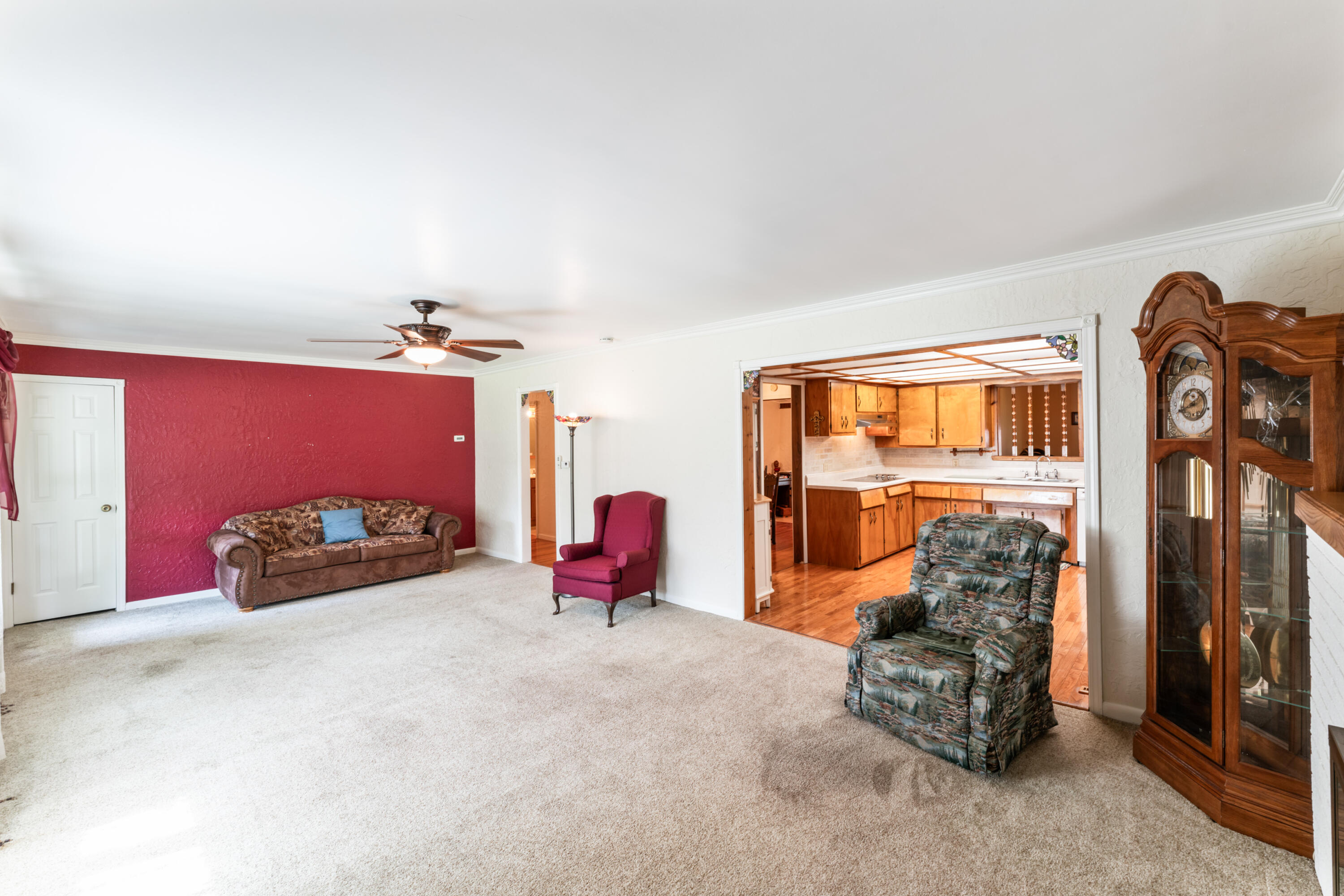 1719 North Pine Street Property Photo 8