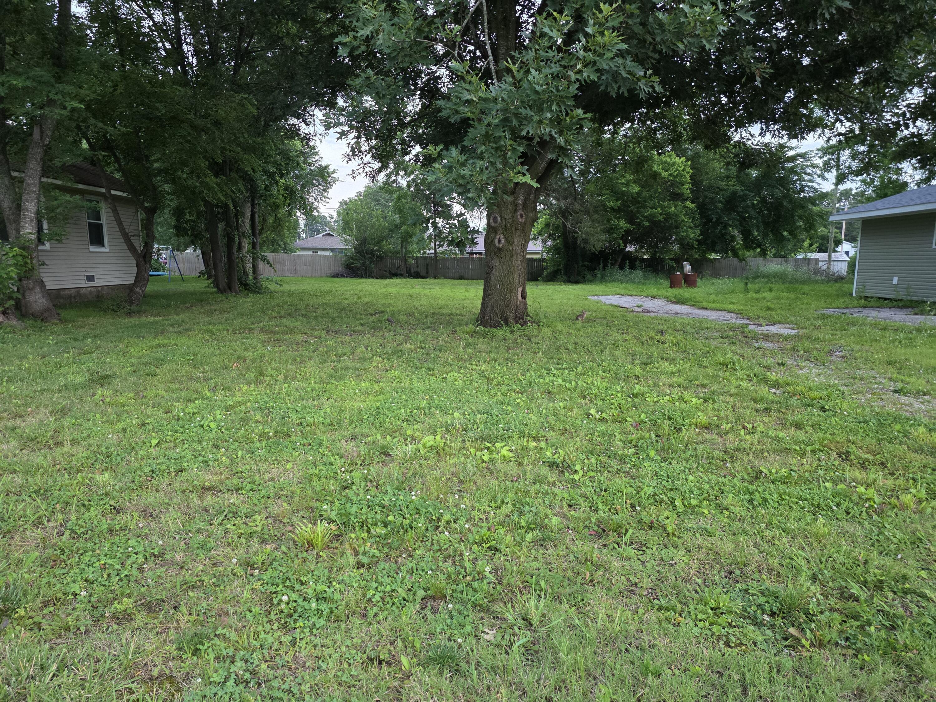 109 Thurman Property Photo 2