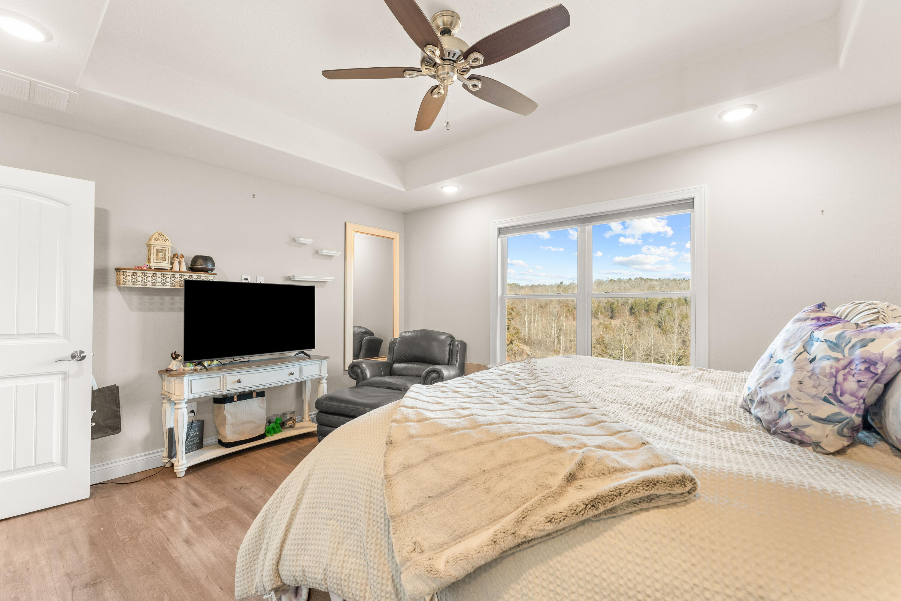 101 Jury Lane Property Photo 15