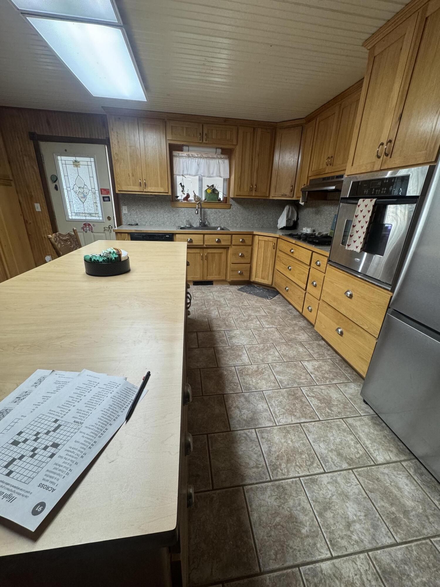 18674 Farm Road 1045 Property Photo 6