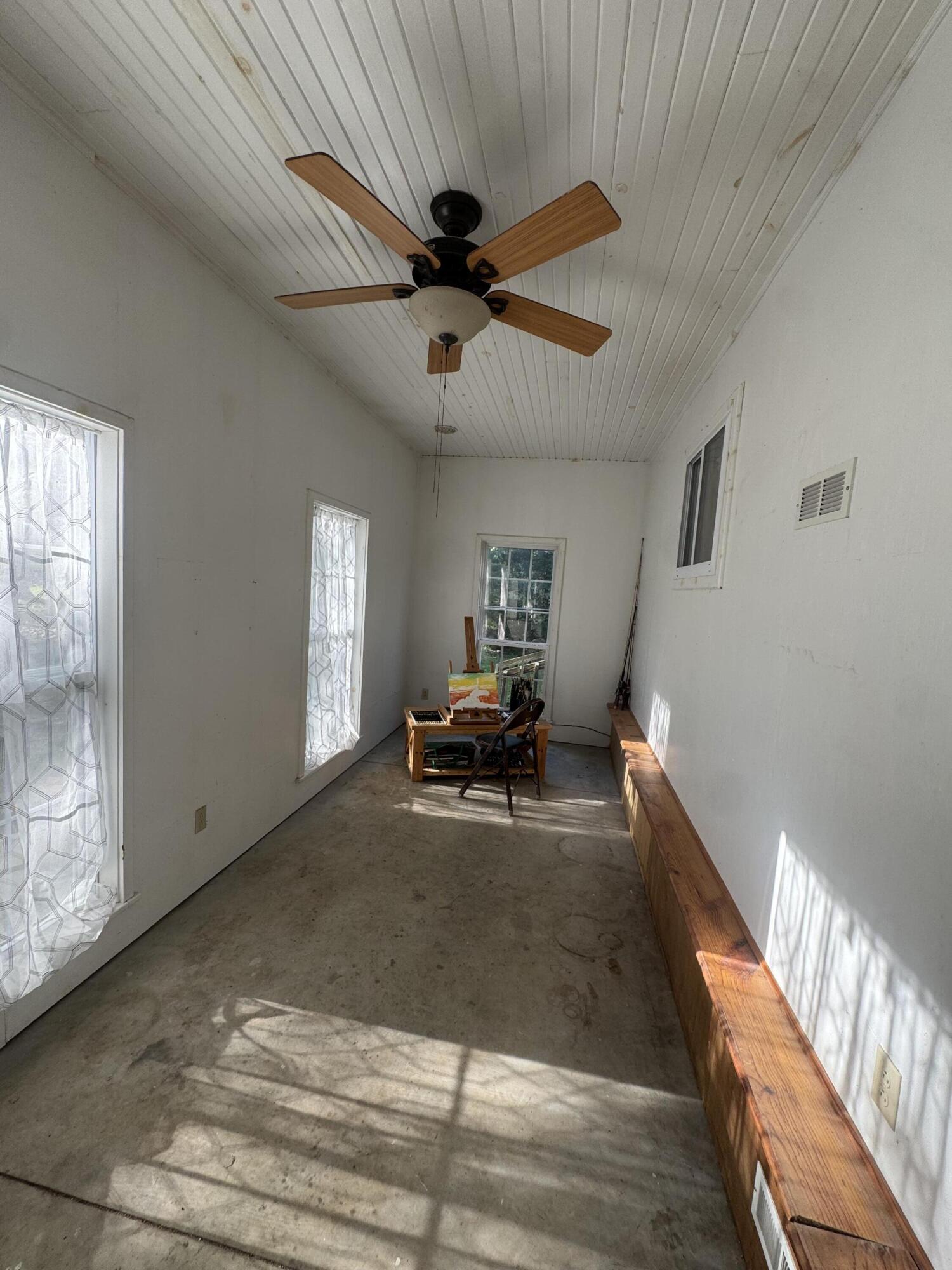 18674 Farm Road 1045 Property Photo 13