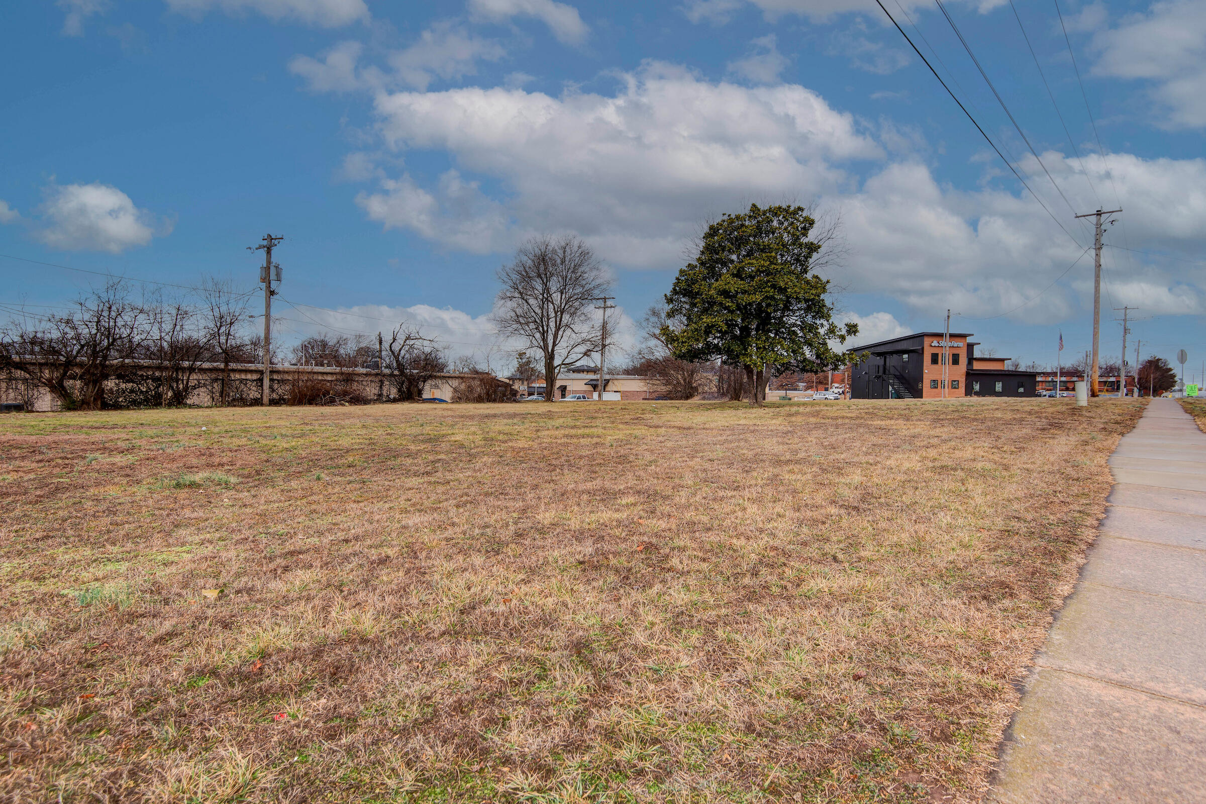 309 South Miller Road Property Photo 16